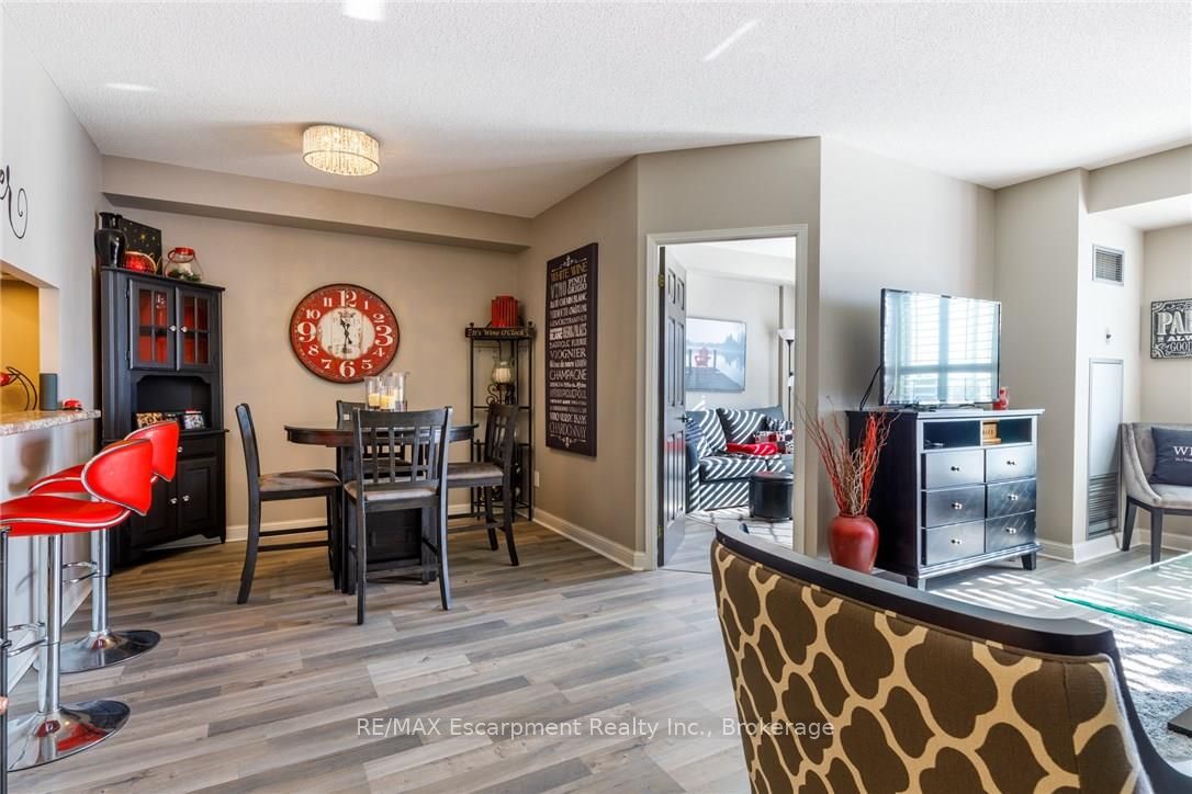430 PEARL Street 408, Burlington, ON L7R 4J8 photo 4