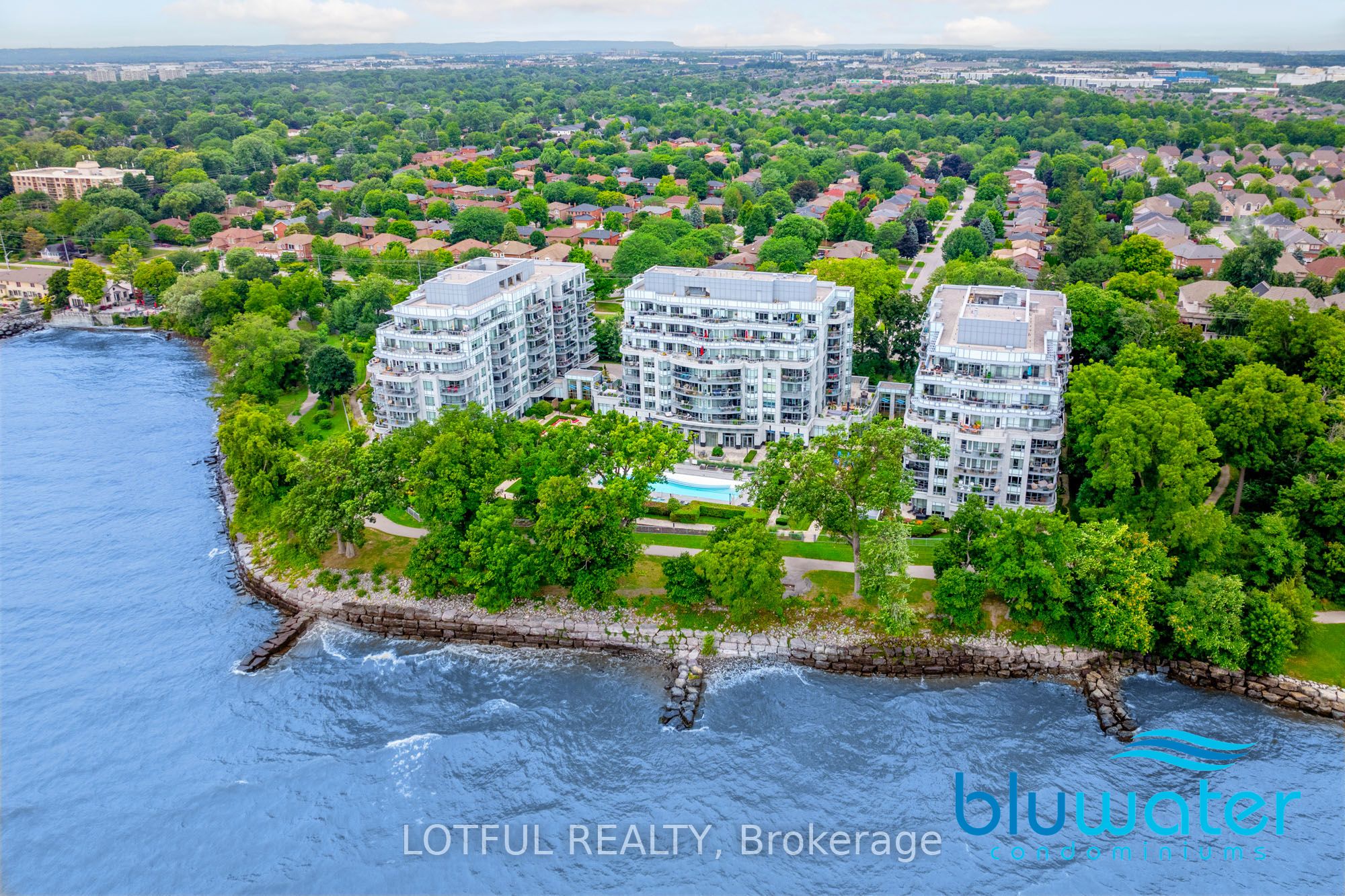3500 Lakeshore Road W 711, Oakville, ON L6L 0B4