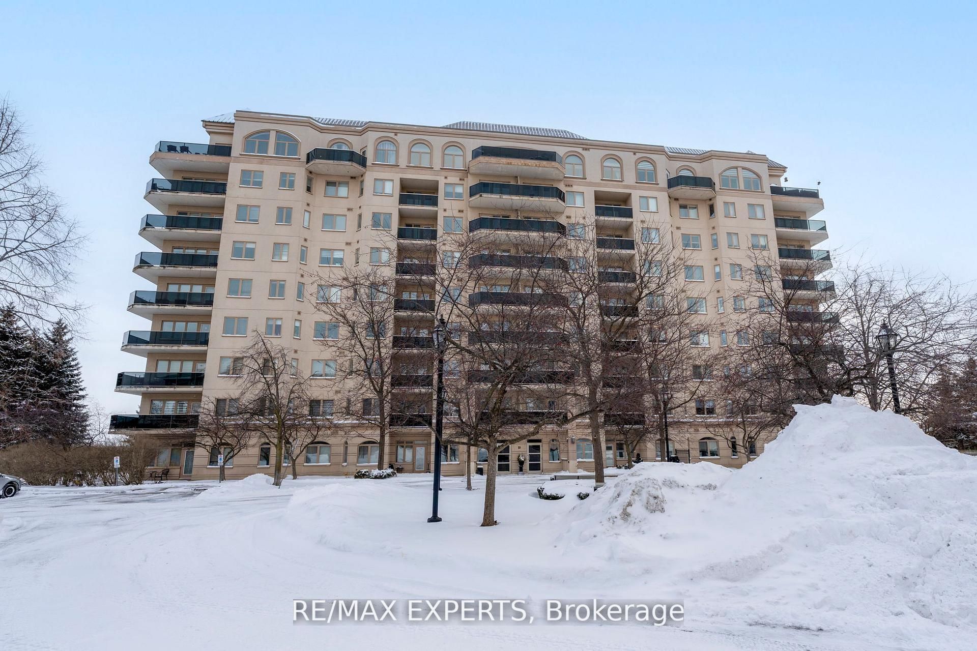10 Dayspring Circle 406, Brampton, ON L6P 1B9 photo 2