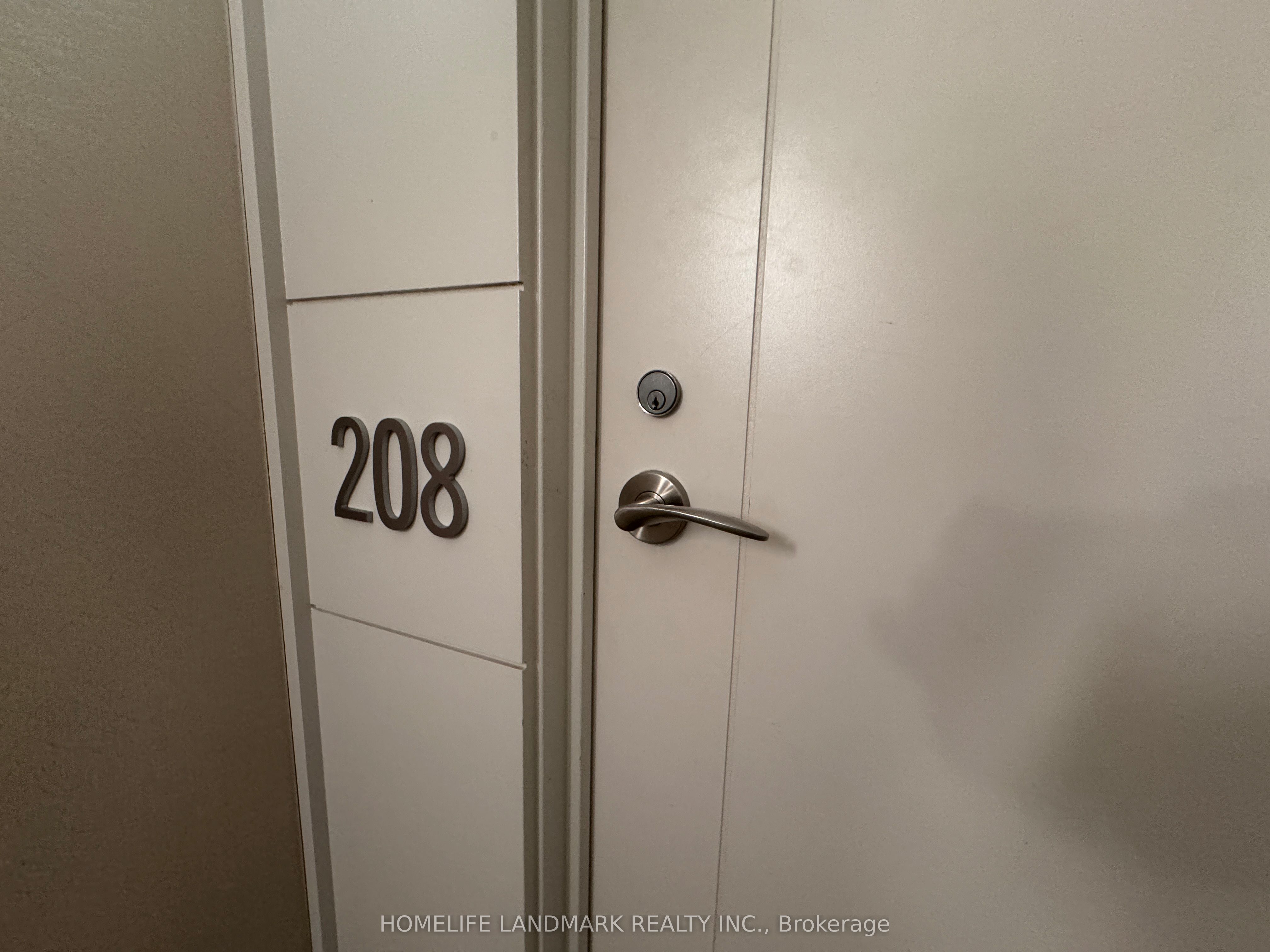 3091 Dufferin Street 208, Toronto, ON M6A 0C4 photo 4