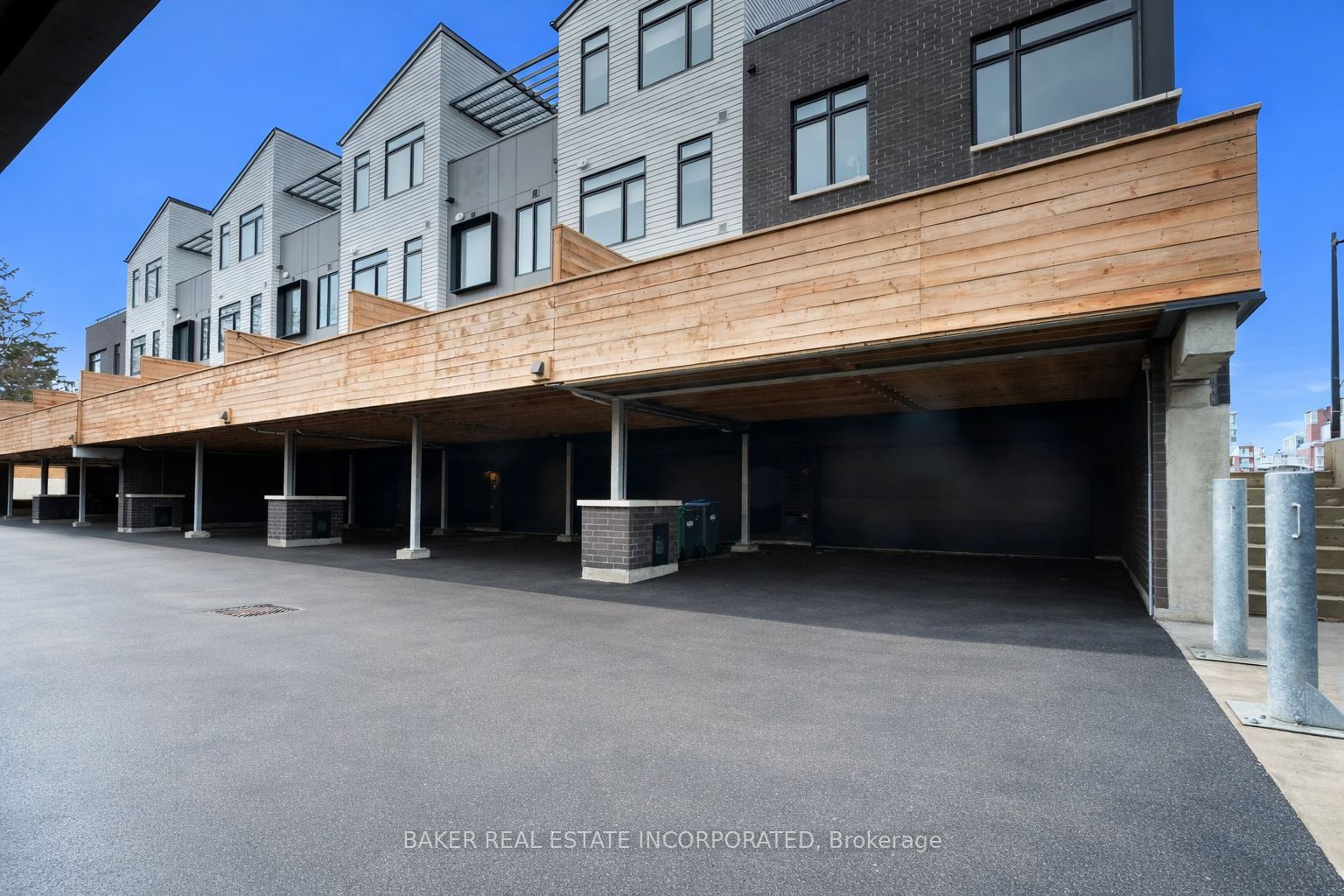 30 Lou Parsons Way 45, Mississauga, ON L5H 0B2 photo 2