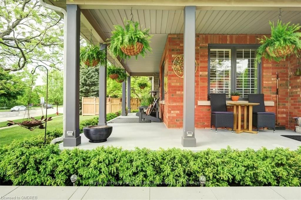 1259 GLENASHTON Drive, Oakville, ON L6H 5M3 photo 3