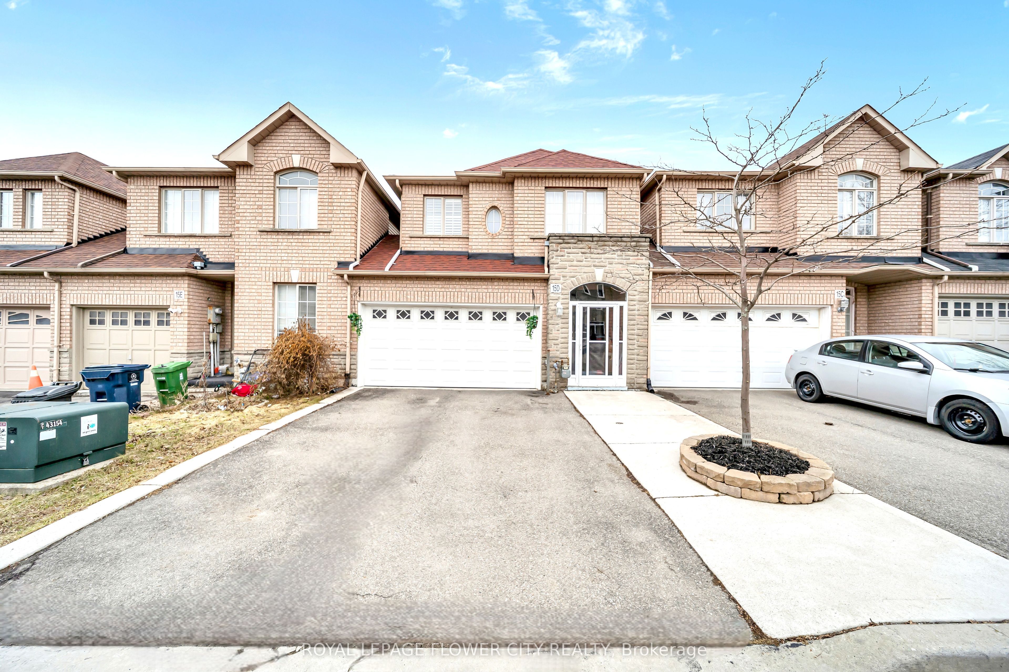 15D View Green Crescent, Toronto, ON M9W 7E1 photo 3