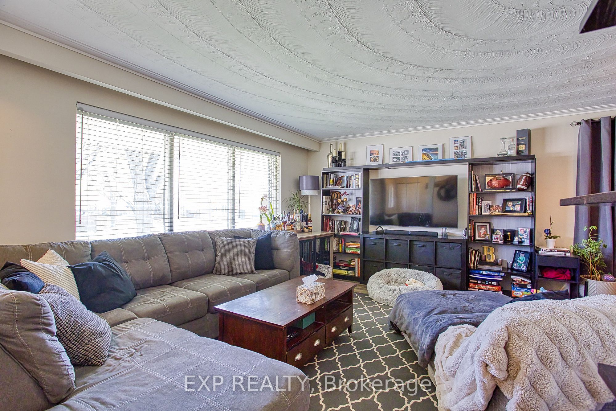 2387 Cyprus Avenue, Burlington, ON L7P 1G5 photo 4