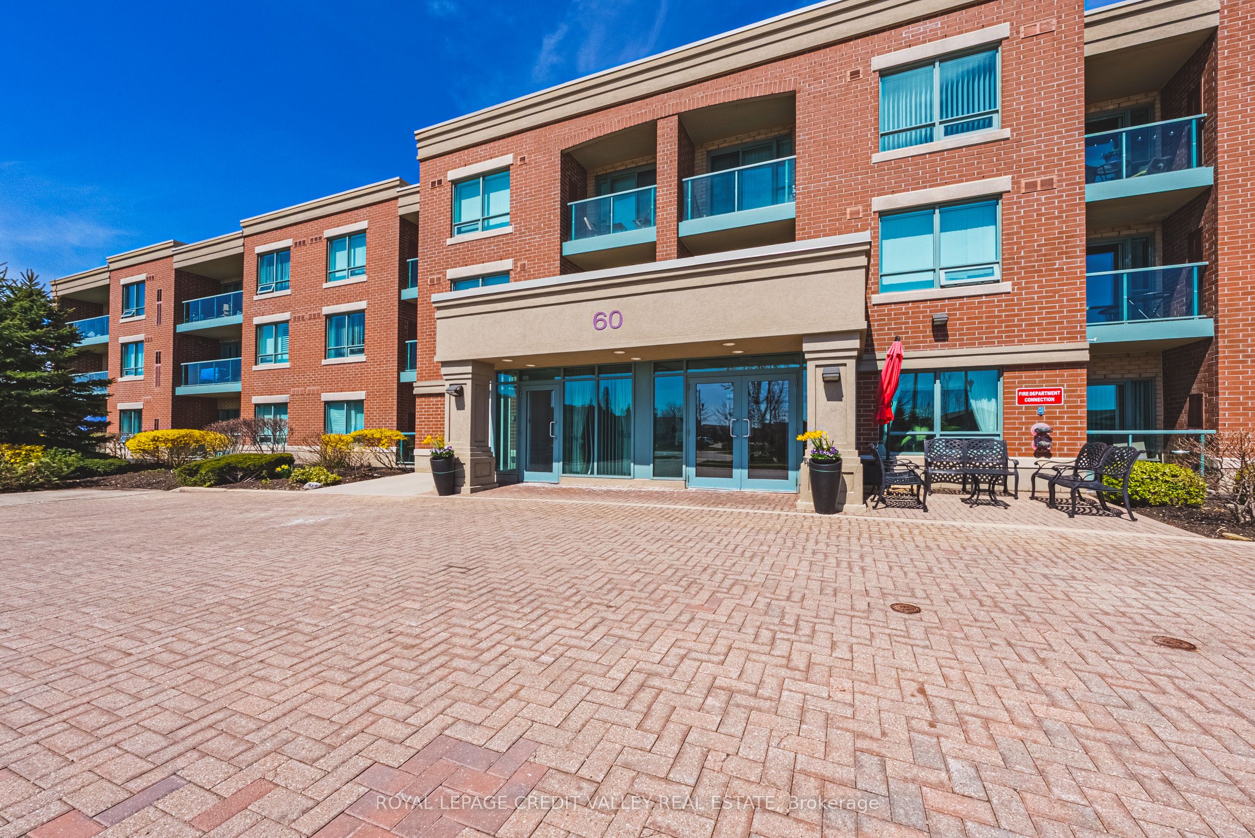 60 Via Rosedale 316, Brampton, ON L6P 3X6