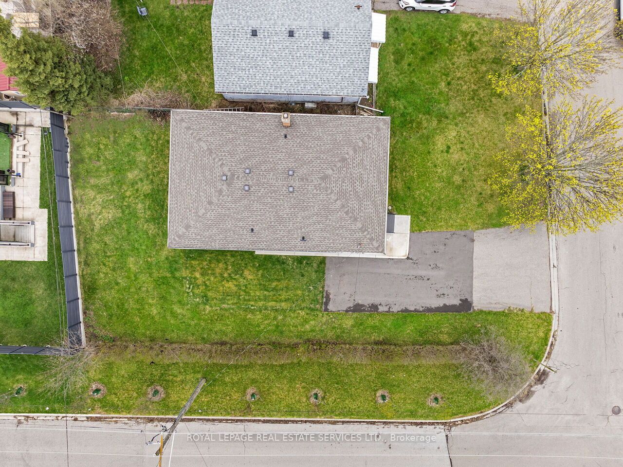 873 Sixth Street, Mississauga, ON L5E 1N5 photo 4