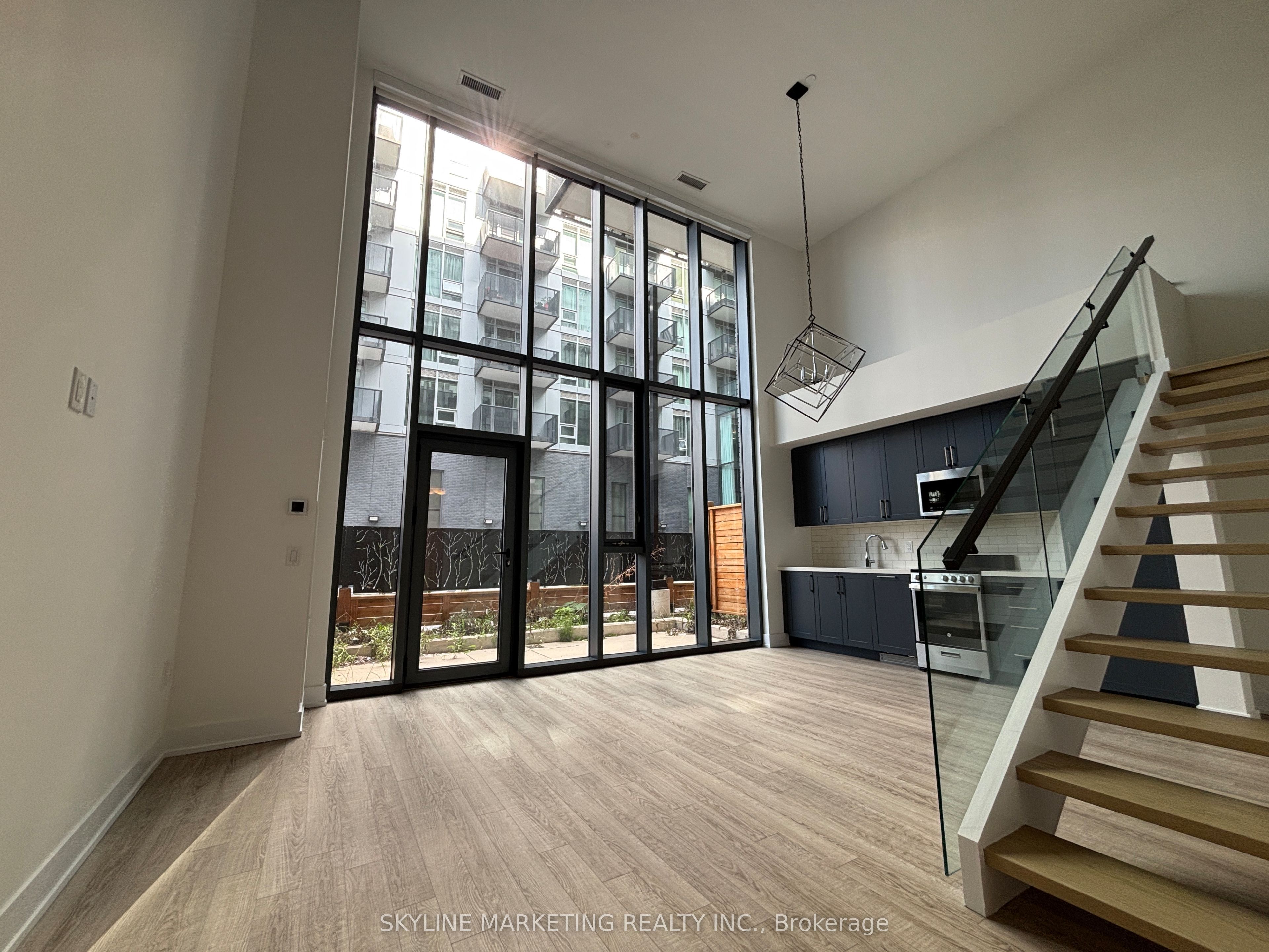 2450 Old Bronte Road 114, Oakville, ON L6M 5P6 photo 5