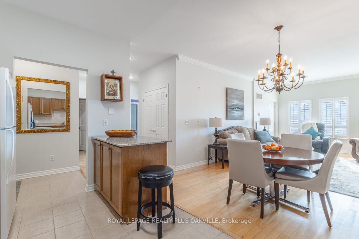 1499 Nottinghill Gate 403, Oakville, ON L6M 5G1 photo 3
