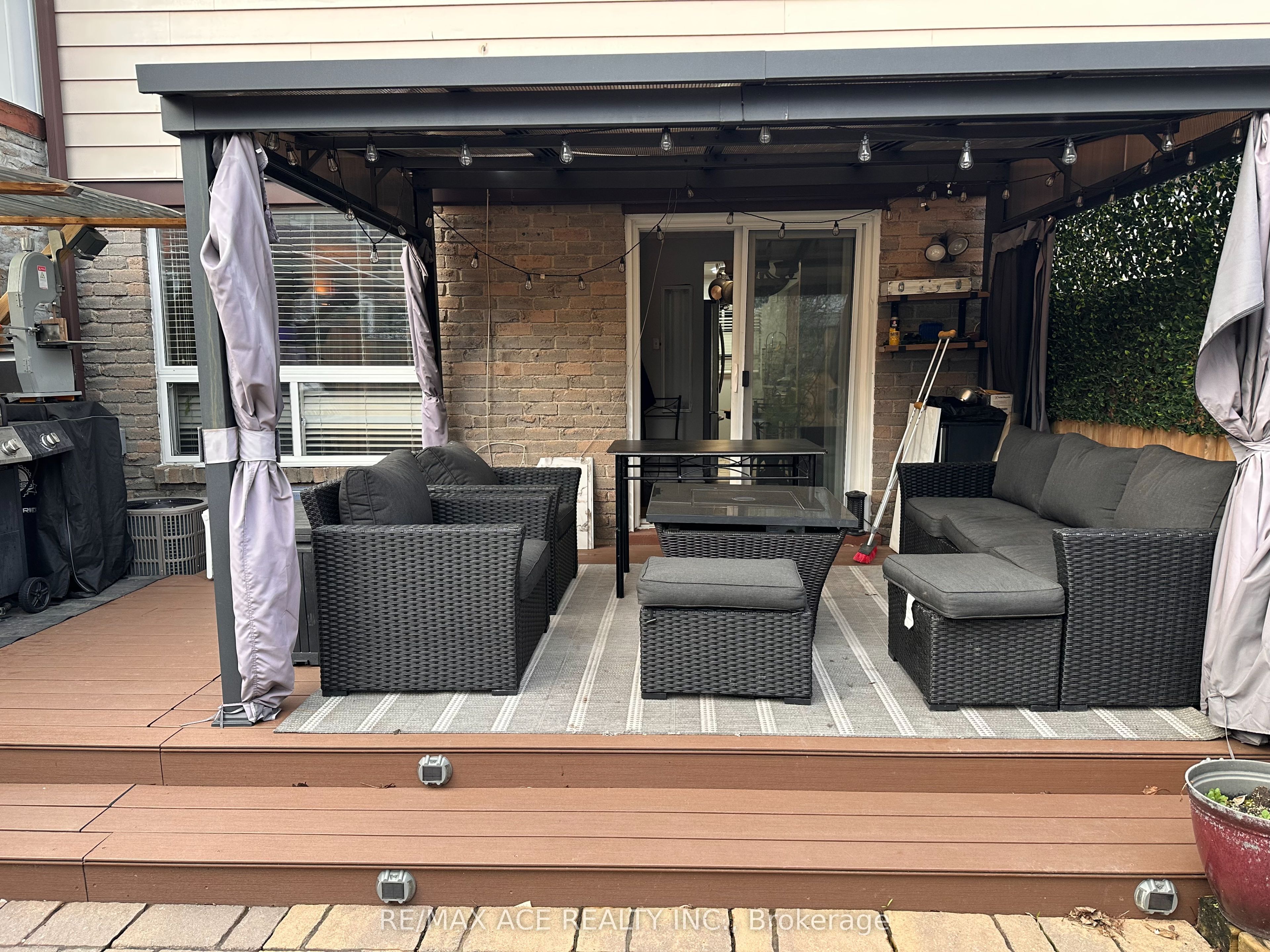 247 Royal Salisbury Way, Brampton, ON L6V 3G4 photo 4
