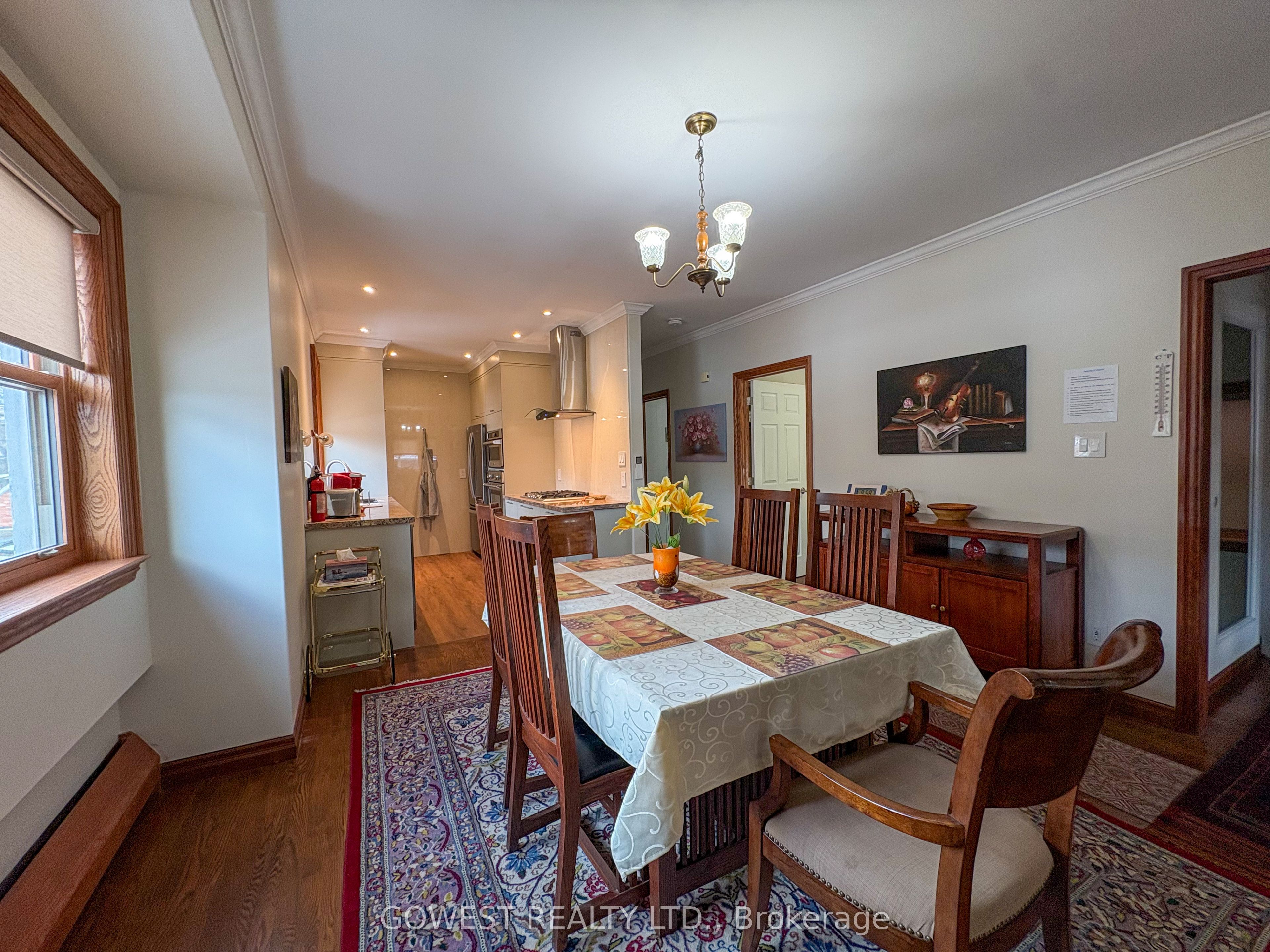 20 Glen Gordon Road 2, Toronto, ON M6P 1B8