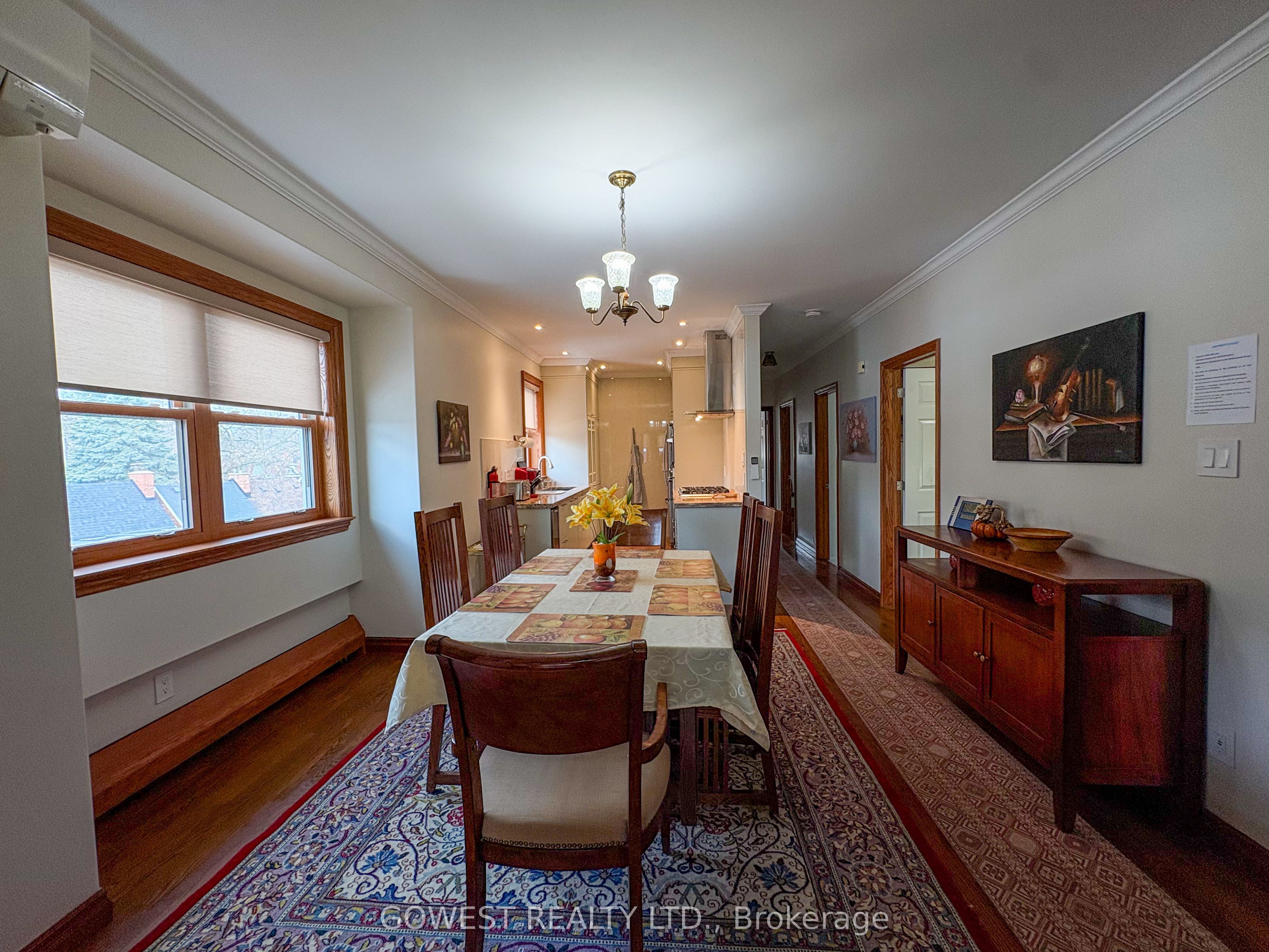20 Glen Gordon Road 2, Toronto, ON M6P 1B8 photo 2