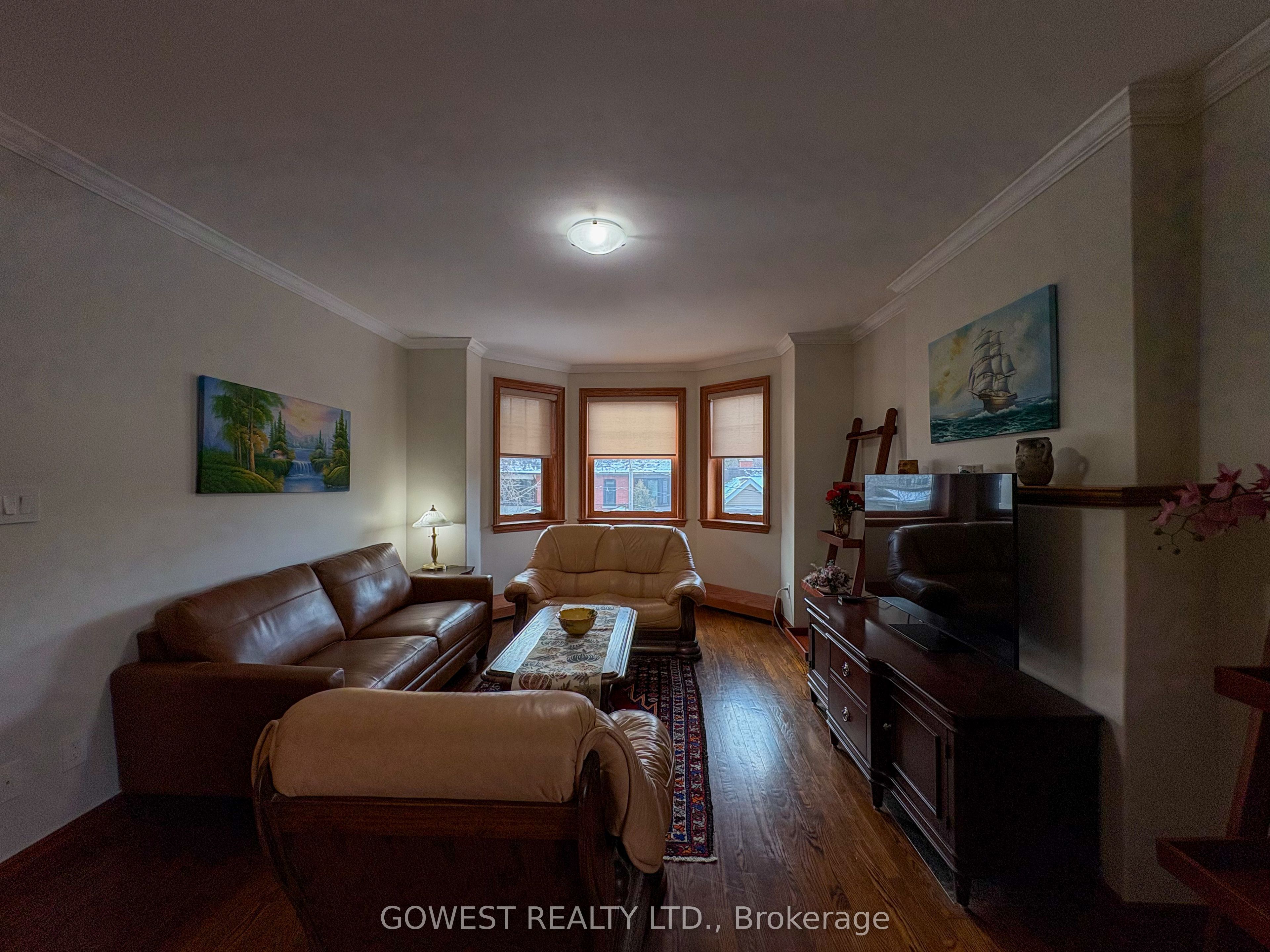 20 Glen Gordon Road 2, Toronto, ON M6P 1B8 photo 5