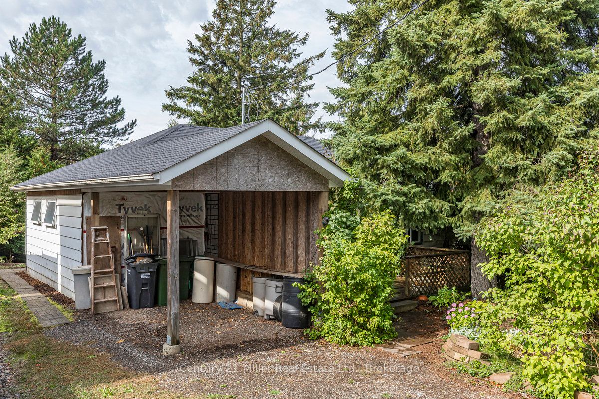 15836 Airport Road, Caledon, ON L7C 1K7 photo 4