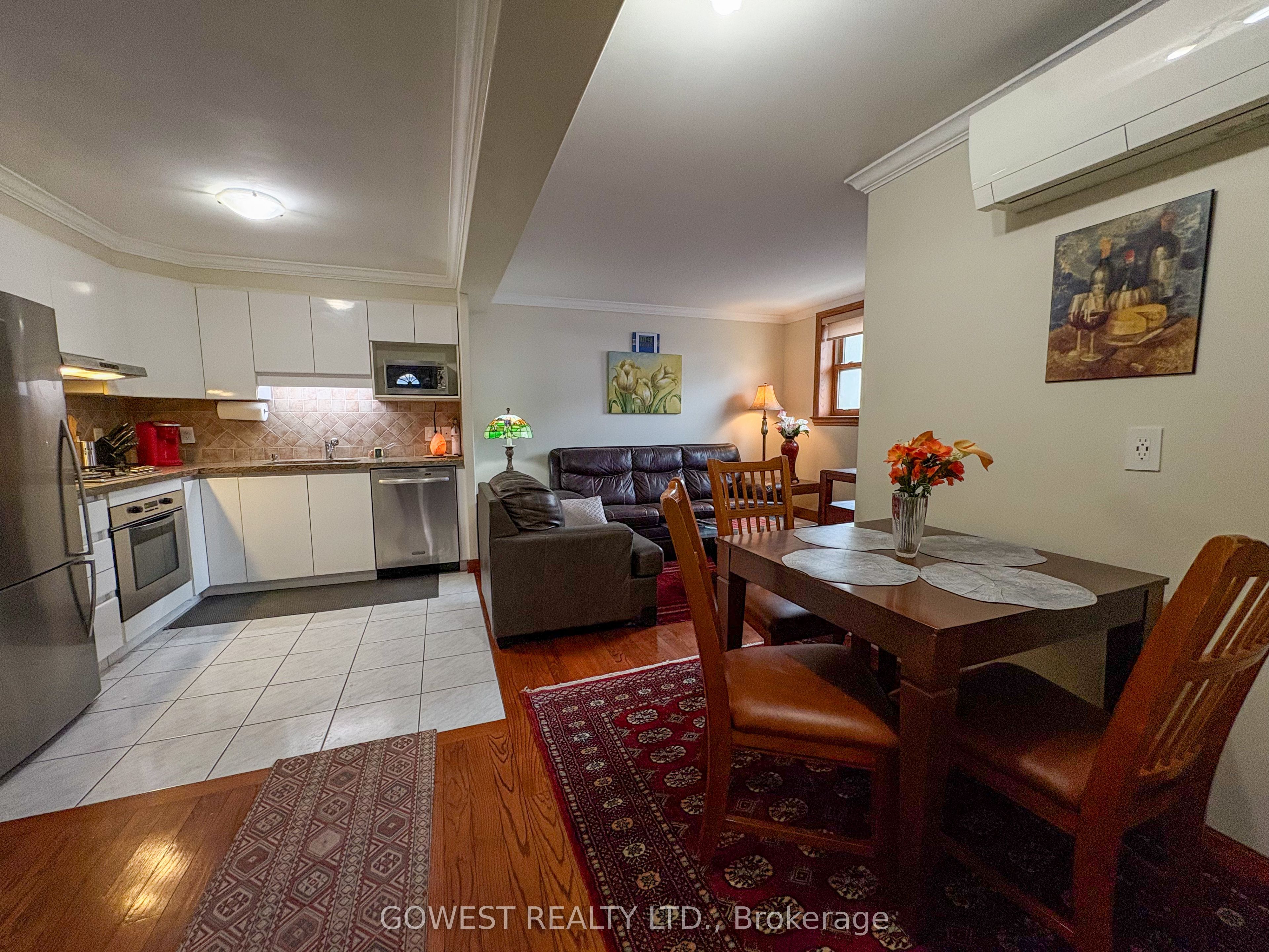 20 Glen Gordon Road 5, Toronto, ON M6P 1B8