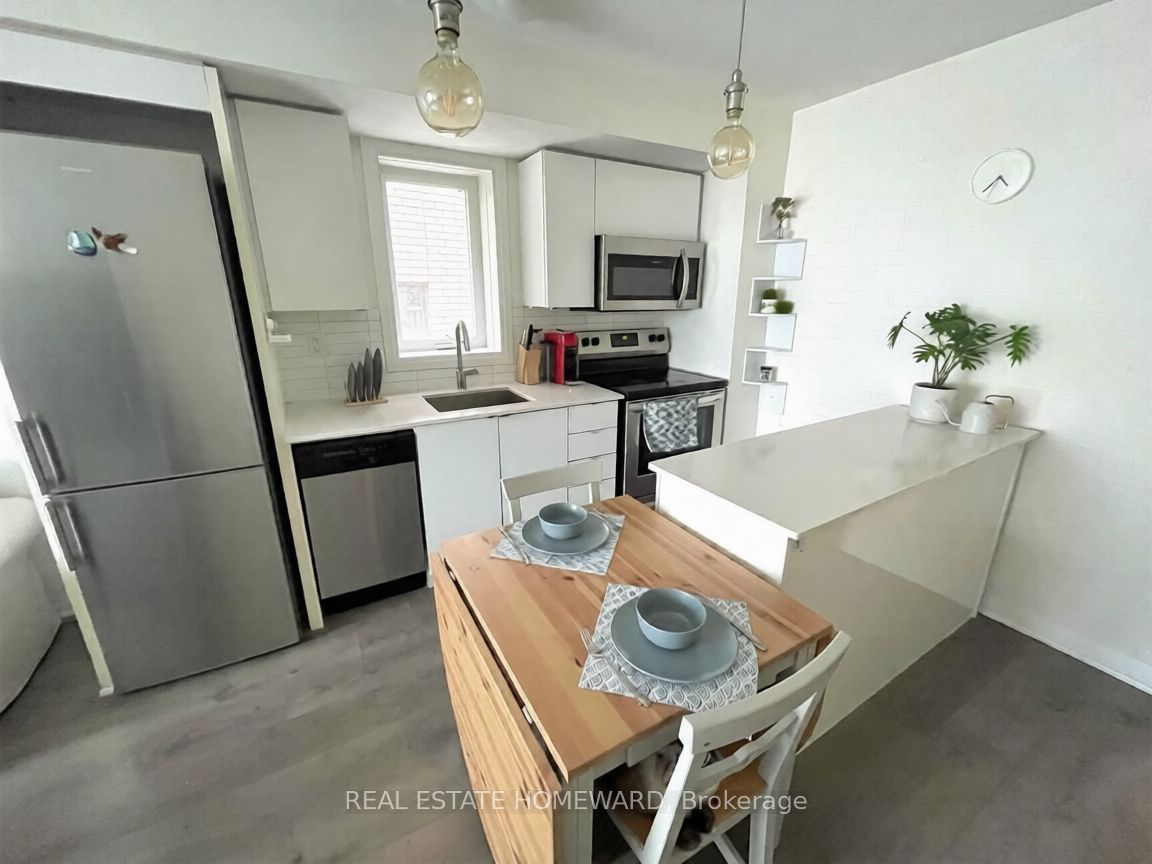 183 William Duncan Road 2, Toronto, ON M3K 0B5