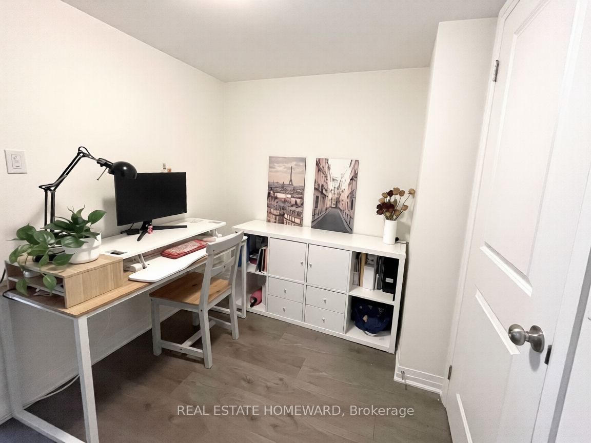 183 William Duncan Road 2, Toronto, ON M3K 0B5 photo 4