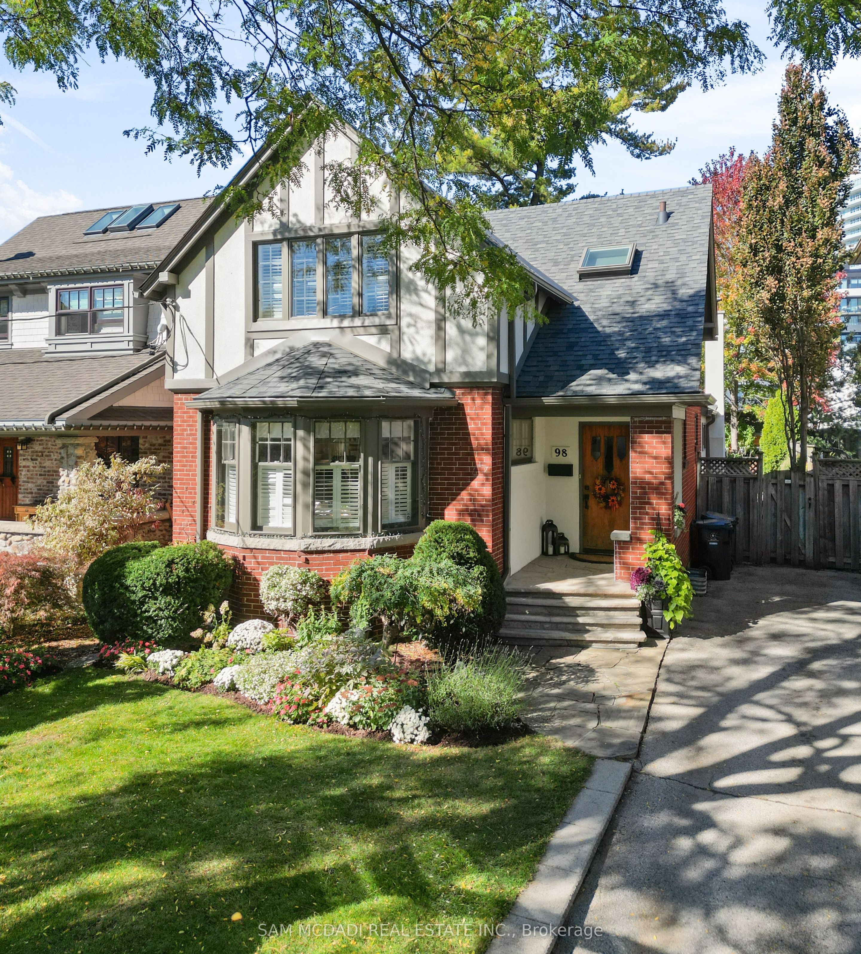 98 Government Road, Toronto, ON M8X 1W5 photo 5