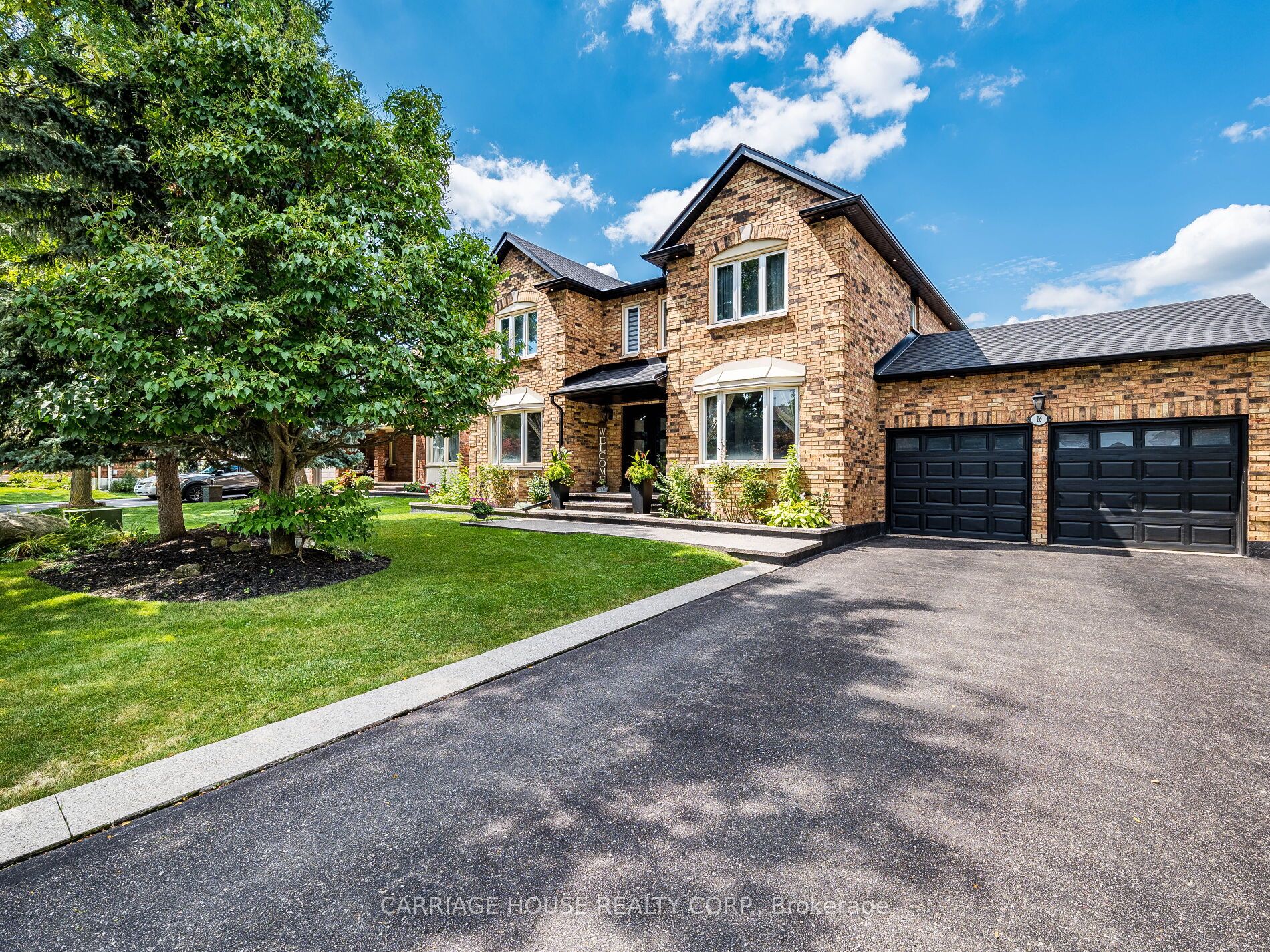 16 Stowe Court, Brampton, ON L6Z 4C5