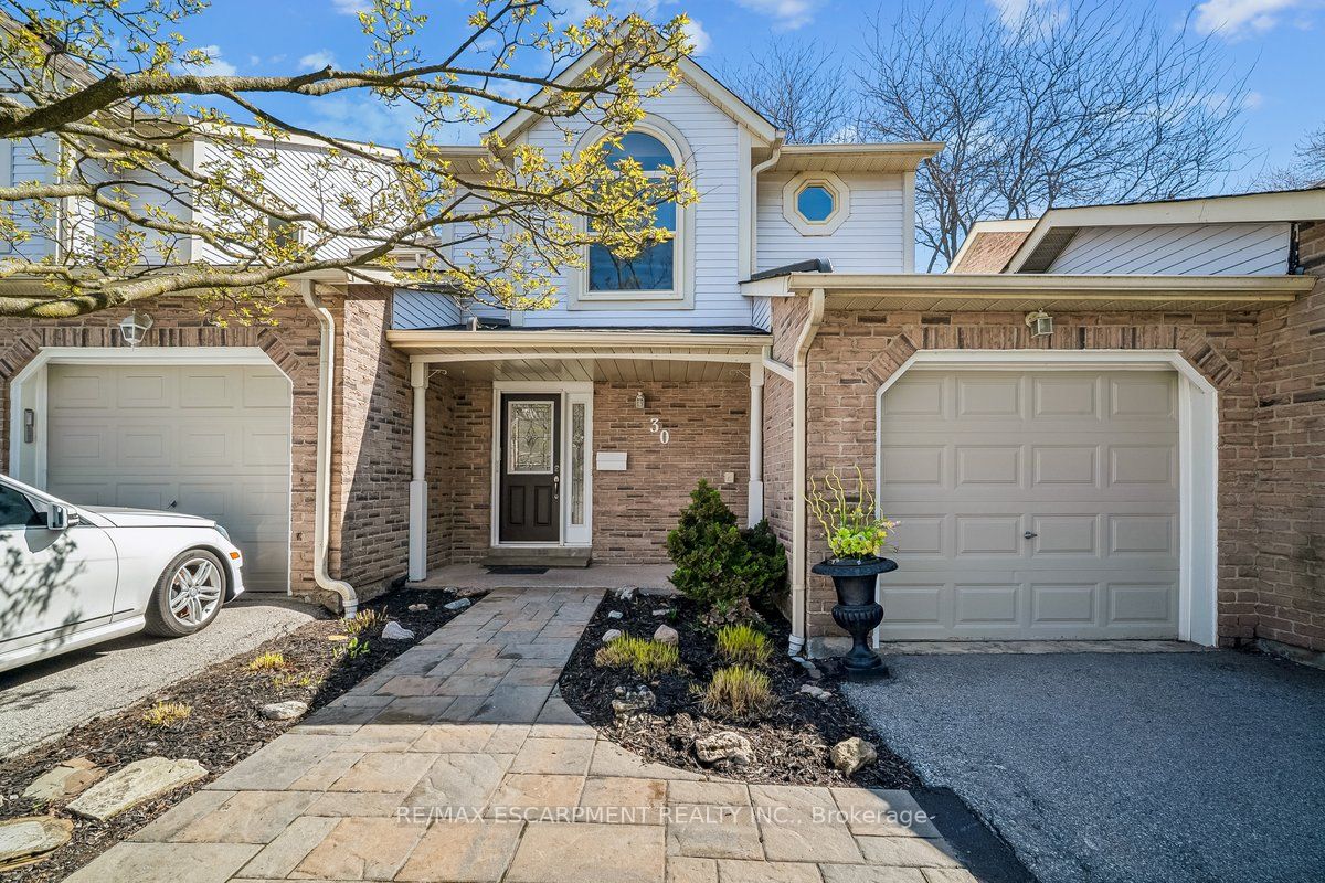 5255 Lakeshore Road 30, Burlington, ON L7L 5X8 photo 2