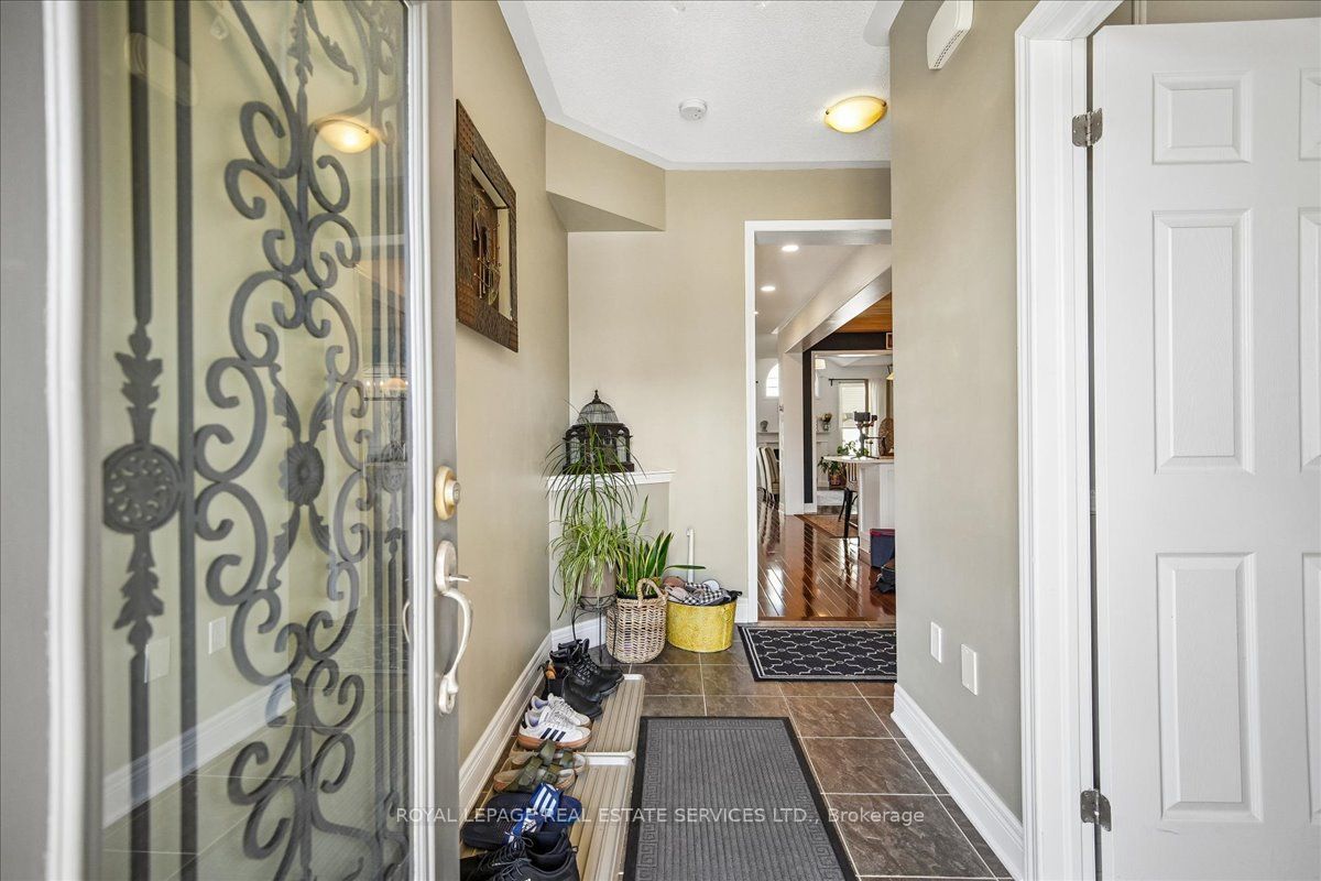 693 Savoline Boulevard, Milton, ON L9T 0N2 photo 4