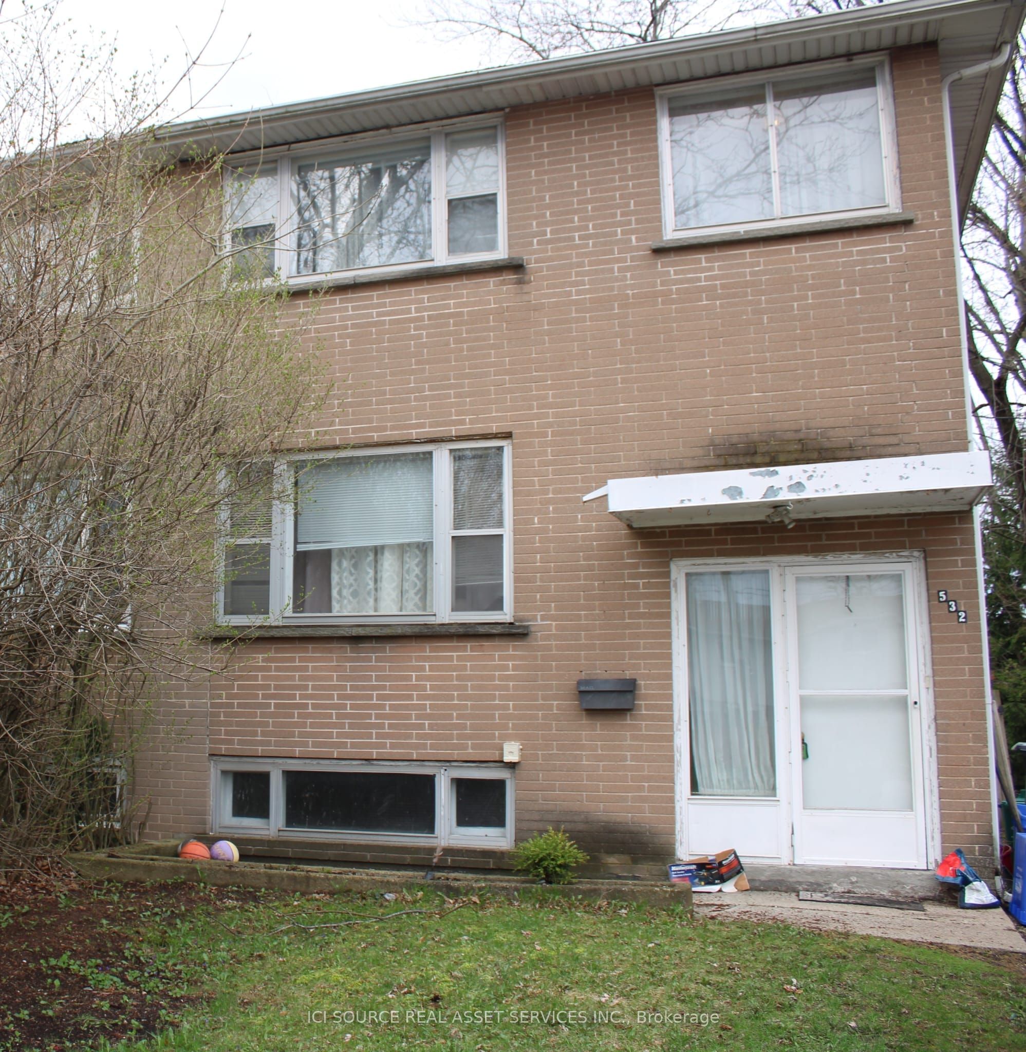 532 Appleby Line, Burlington, ON L7L 2Y3 photo 2
