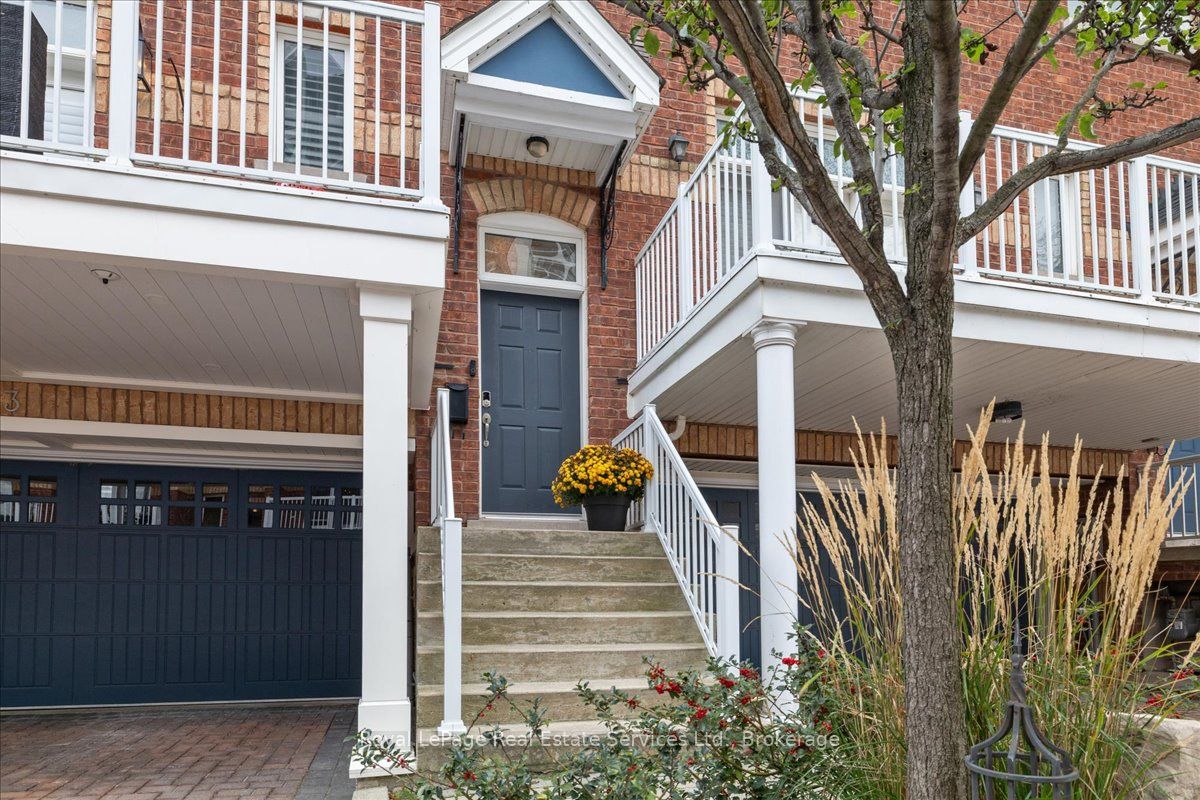 120 Bronte Road 3, Oakville, ON L6L 3C1