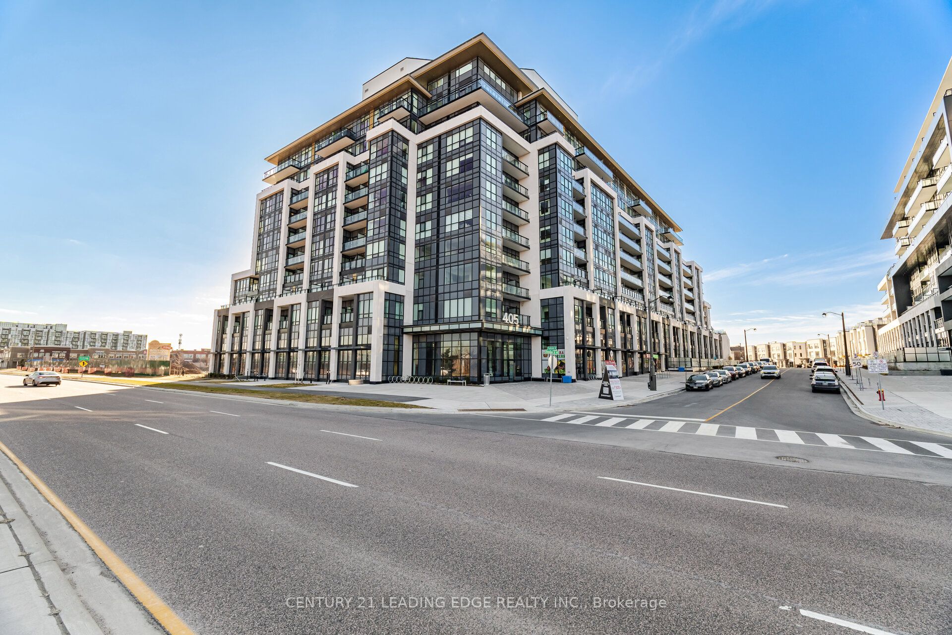 405 Dundas Street W 317, Oakville, ON L6M 5P9 photo 2