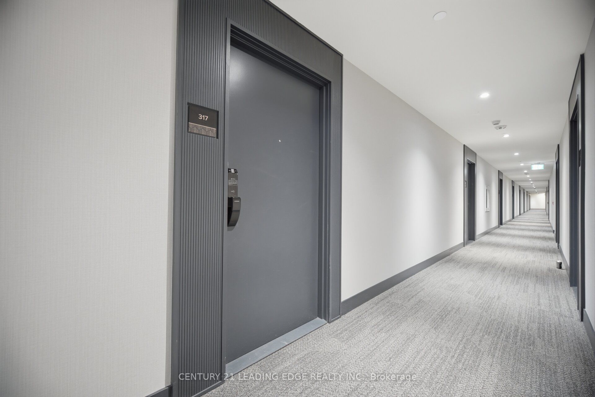 405 Dundas Street W 317, Oakville, ON L6M 5P9 photo 4