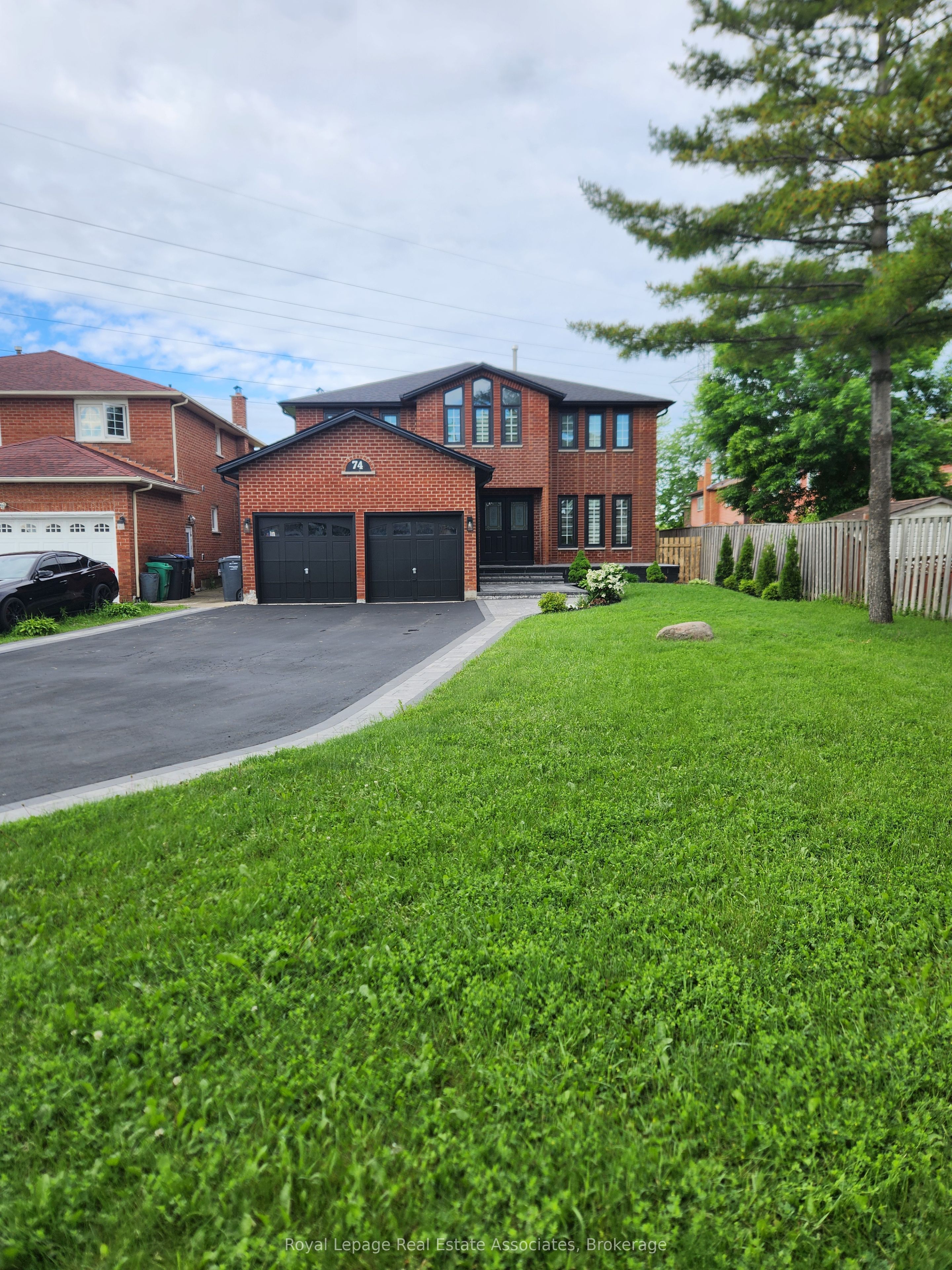 74 O'hara Place, Brampton, ON L6Y 3R7 photo 2