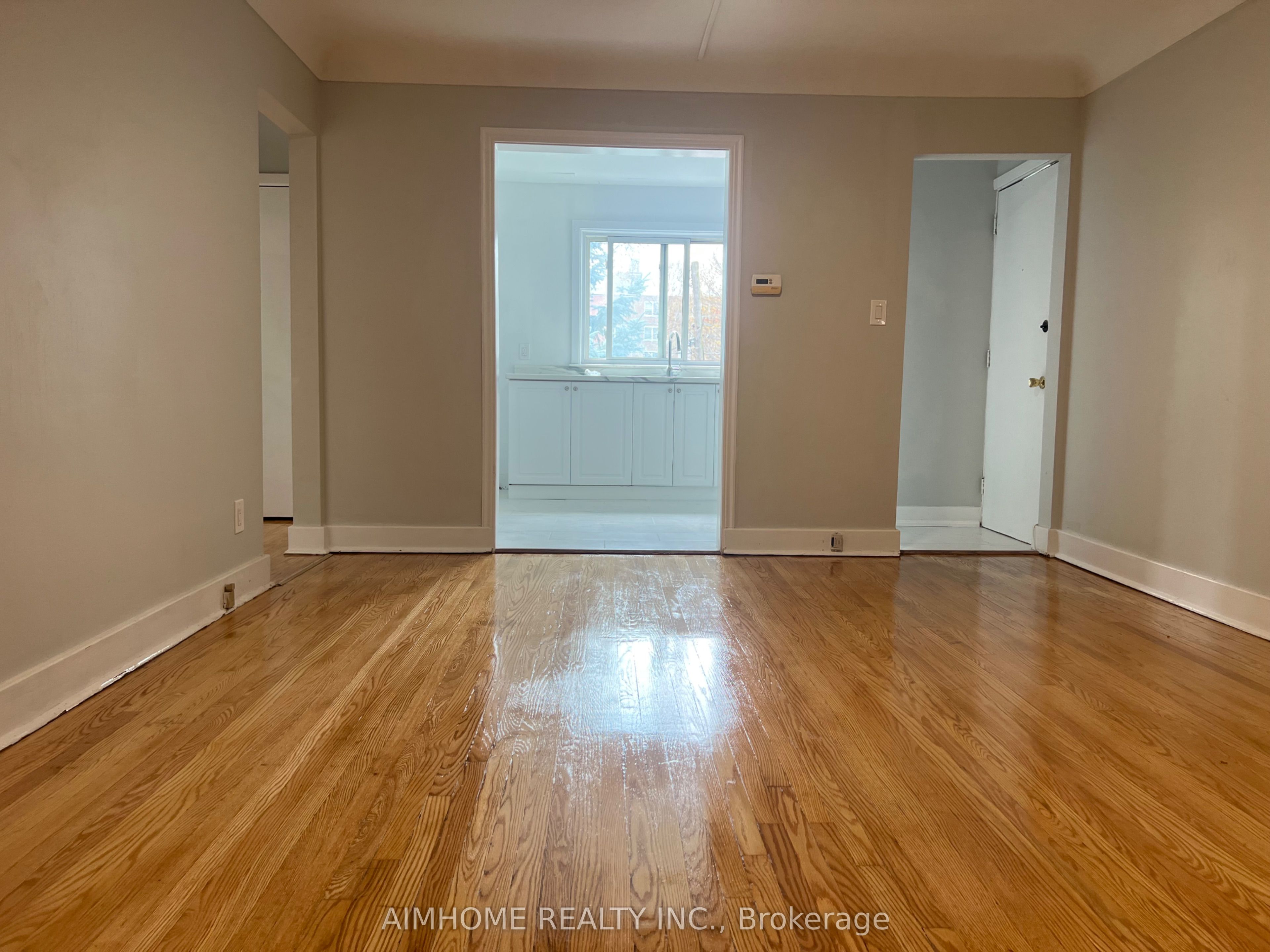425 Burlington Avenue 4, Burlington, ON L7S 1R3 photo 2
