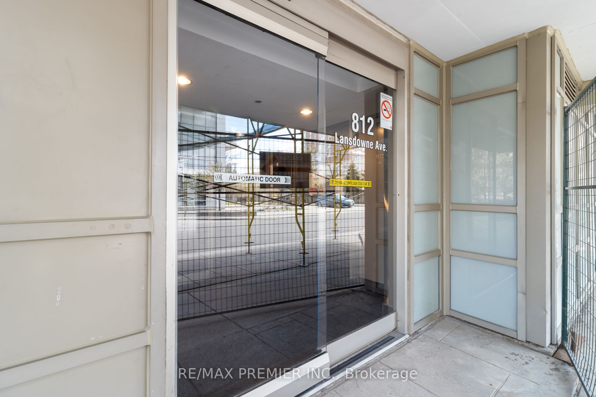 812 Lansdowne Avenue 1011, Toronto, ON M6H 4K6 photo 4