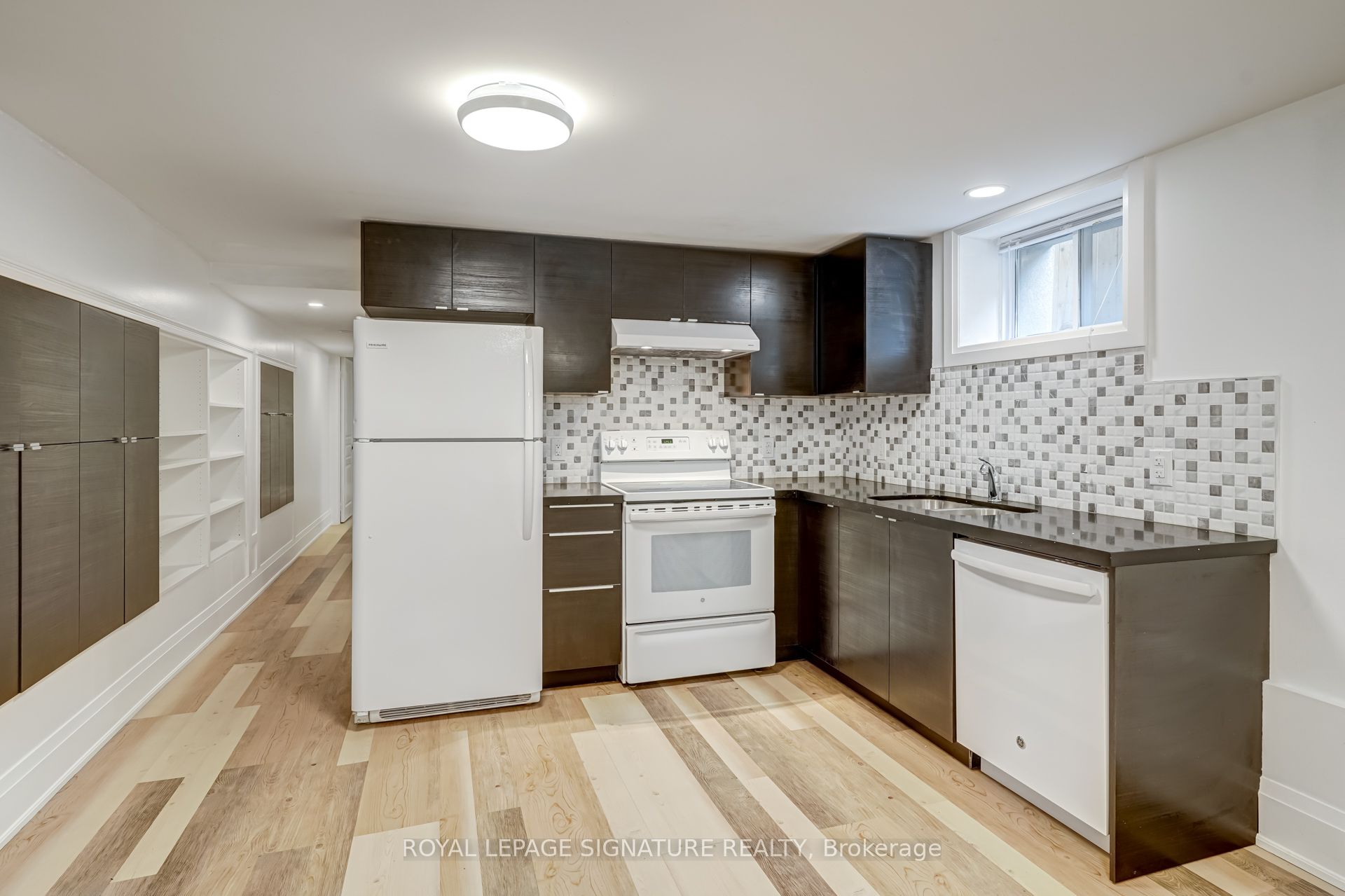 250 Nairn Avenue Lower, Toronto, ON M6E 4H4 photo 4