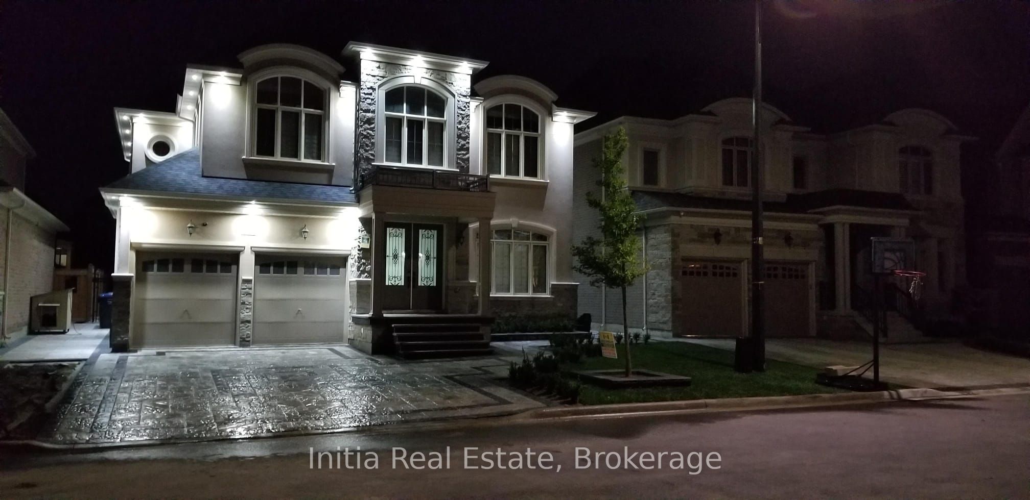 12 Erintown Crescent S, Brampton, ON L6P 4H2 photo 3