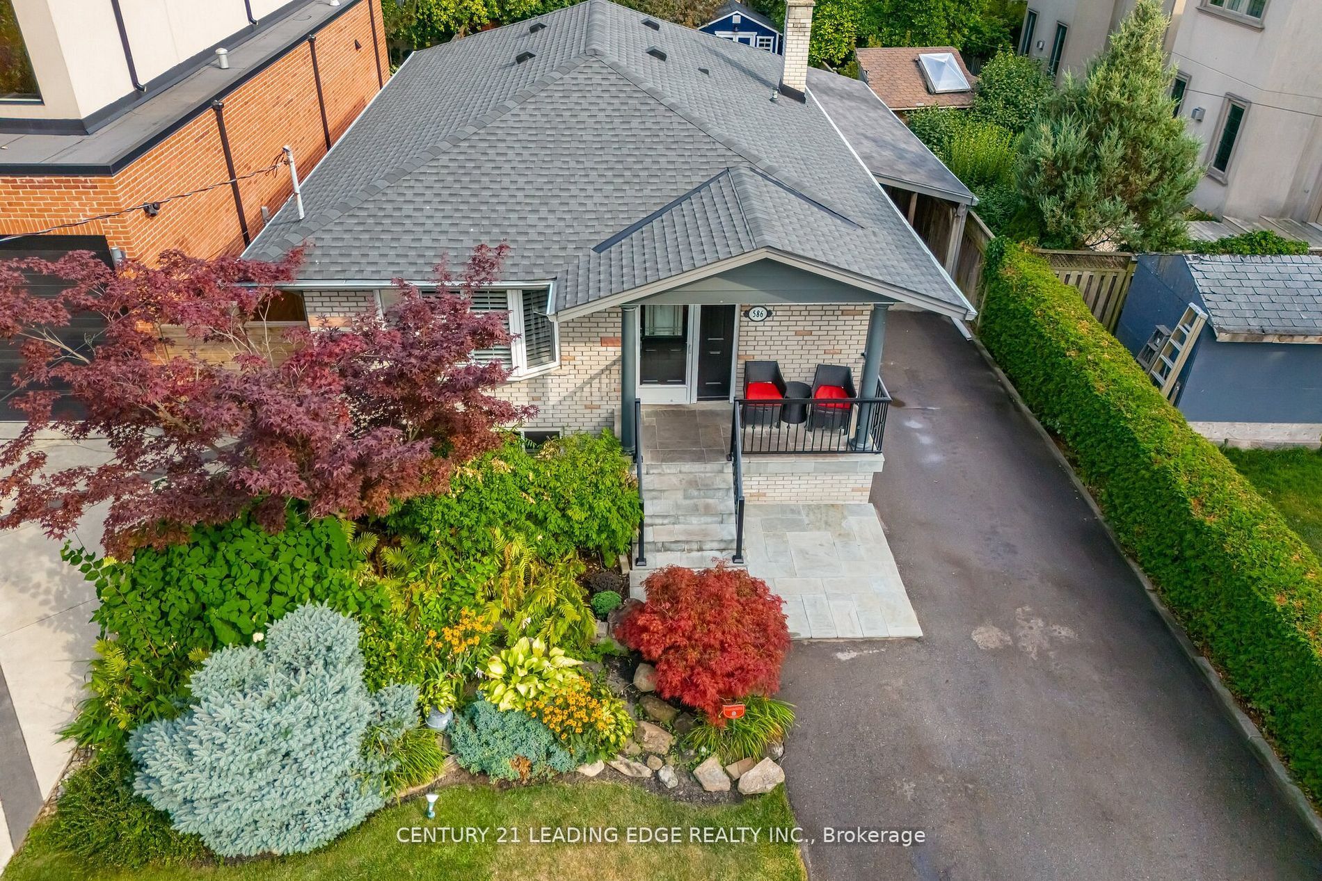 586 Curzon Avenue, Mississauga, ON L5G 1P9 photo 5
