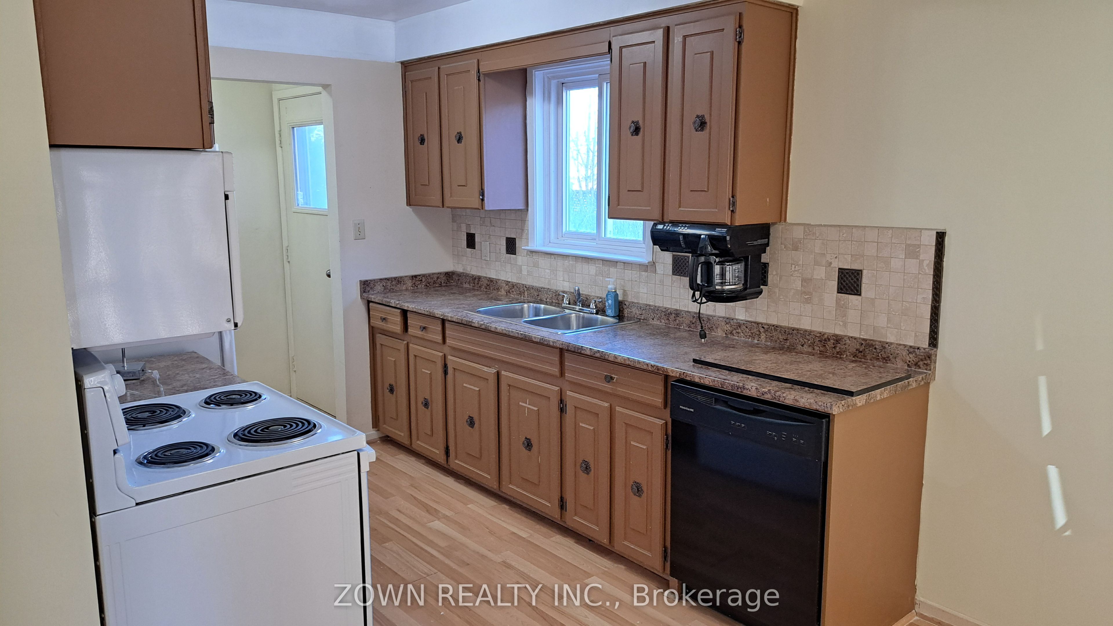 72 Norbert Road, Brampton, ON L6Y 2K1 photo 3