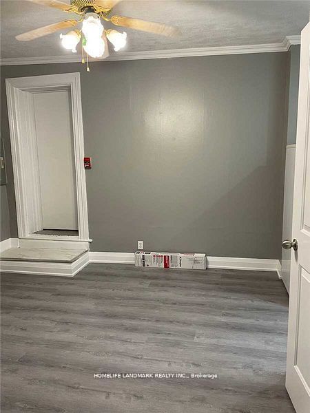 271 Dunn Avenue 2, Toronto, ON M6K 1L9 photo 5