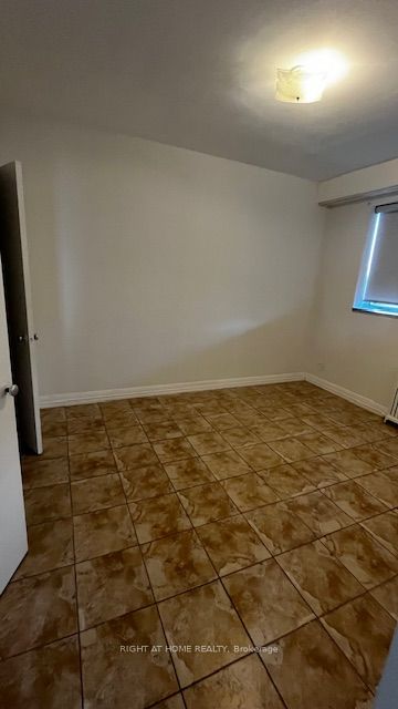 1 Wandle Avenue 1, Toronto, ON M3M 2L1 photo 3