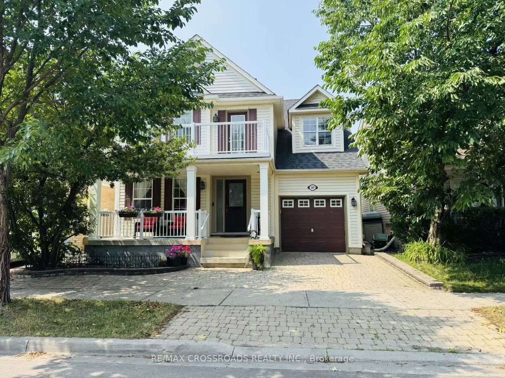 597 Caverhill Crescent, Milton, ON L9T 5K1 photo 3