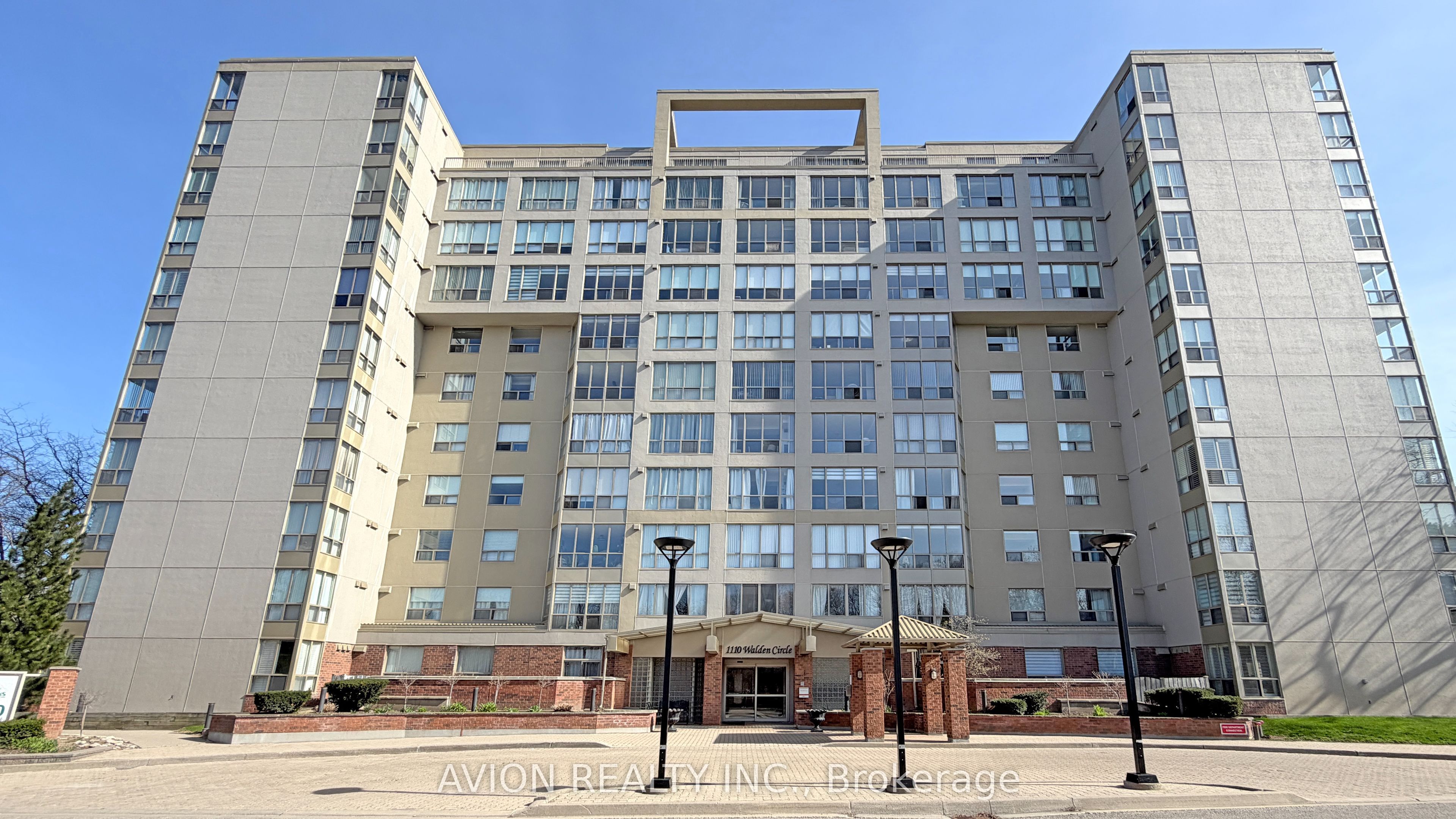 1110 Walden Circle 504, Mississauga, ON L5J 4R3