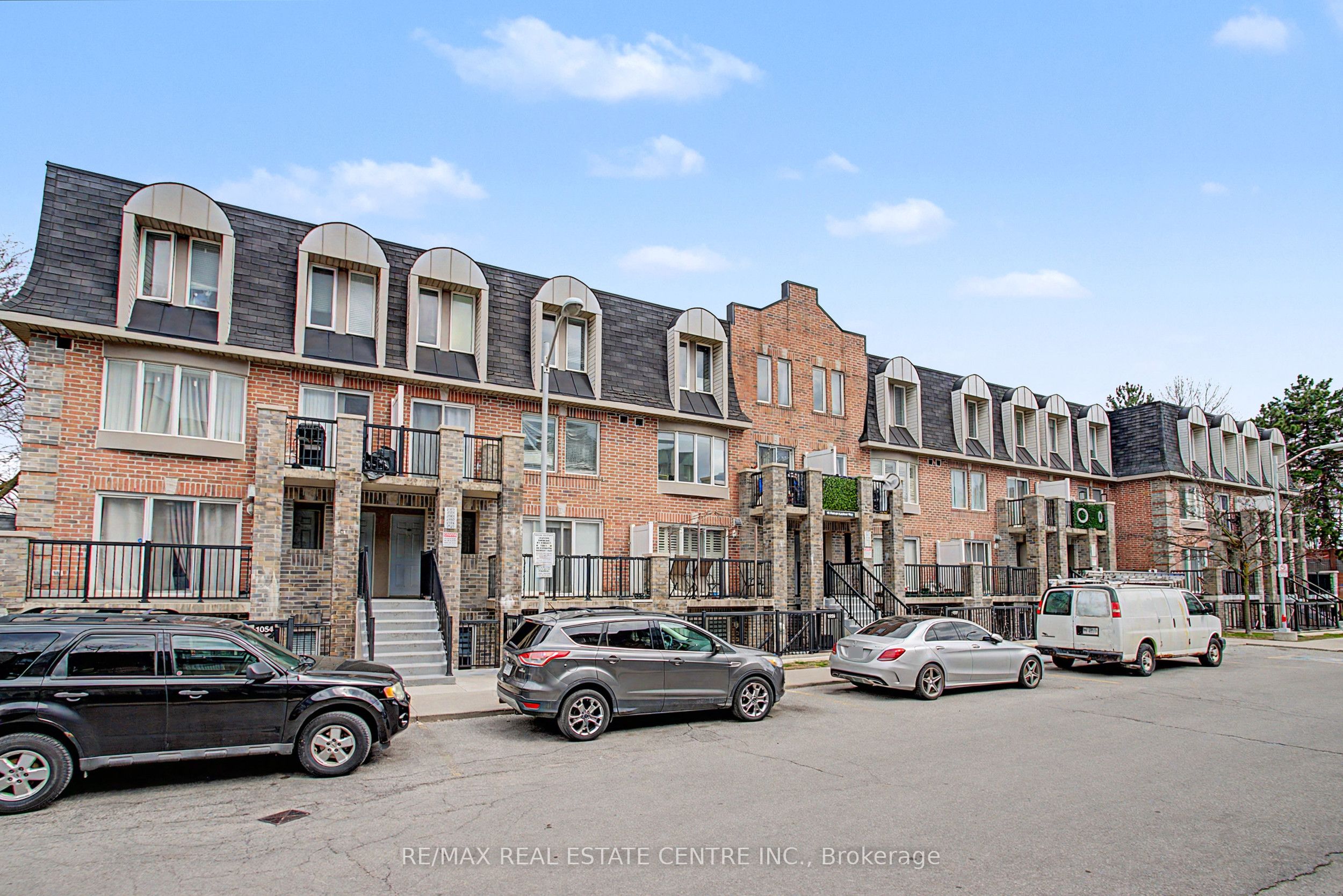 95 George Appleton Way 2167, Toronto, ON M3M 0A2