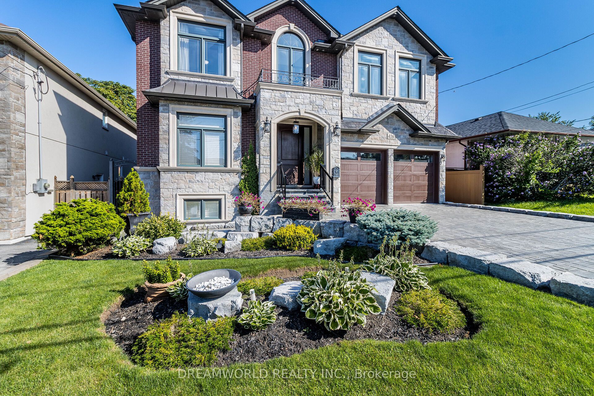 416 Rustic Road, Toronto, ON M6L 1W9 photo 3