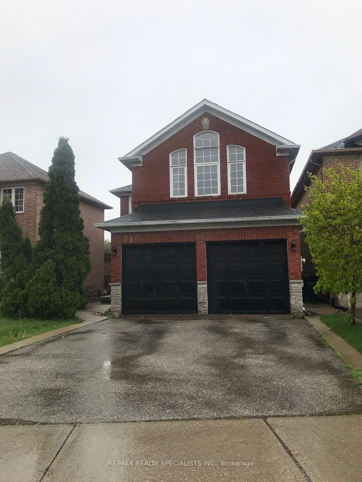 7166 BLACK WALNUT Trail, Mississauga, ON L5N 7N5