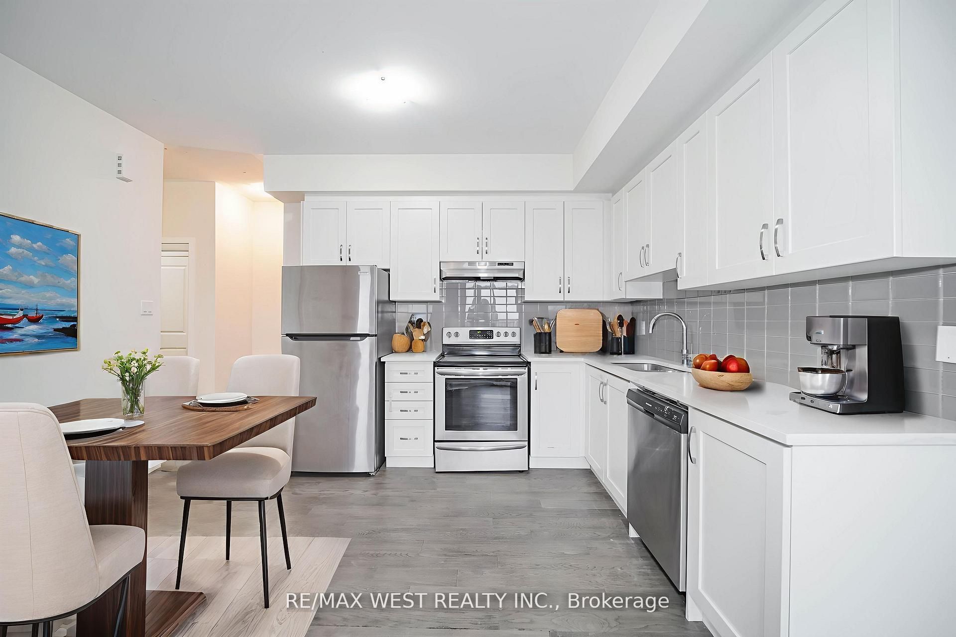 39 John Perkins Bull Drive 20, Toronto, ON M3K 0C3