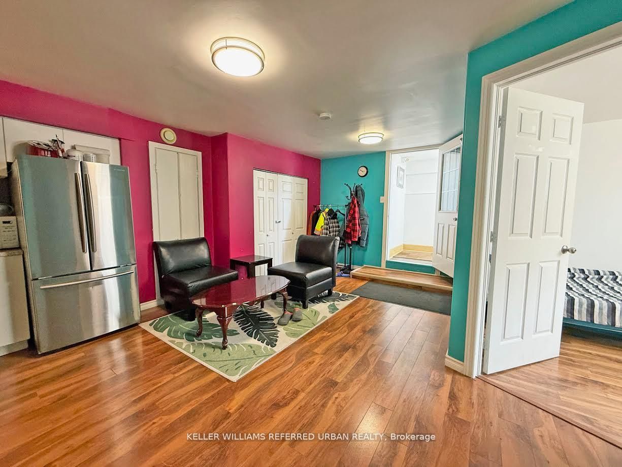 6 Elmhurst Drive Lower Level, Toronto, ON M9W 2J3 photo 3