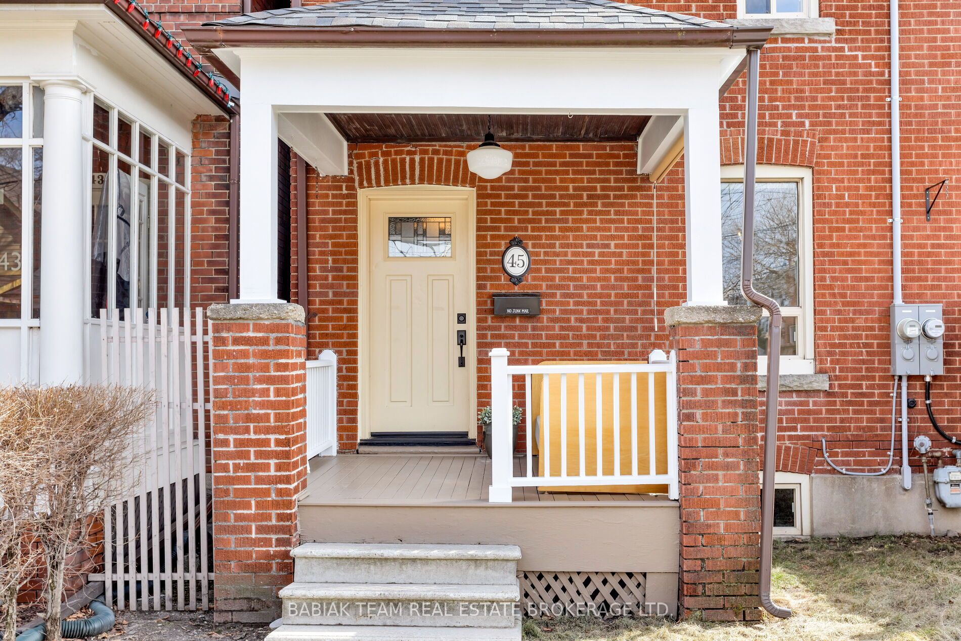 45 Montye Avenue, Toronto, ON M6S 2G8 photo 2
