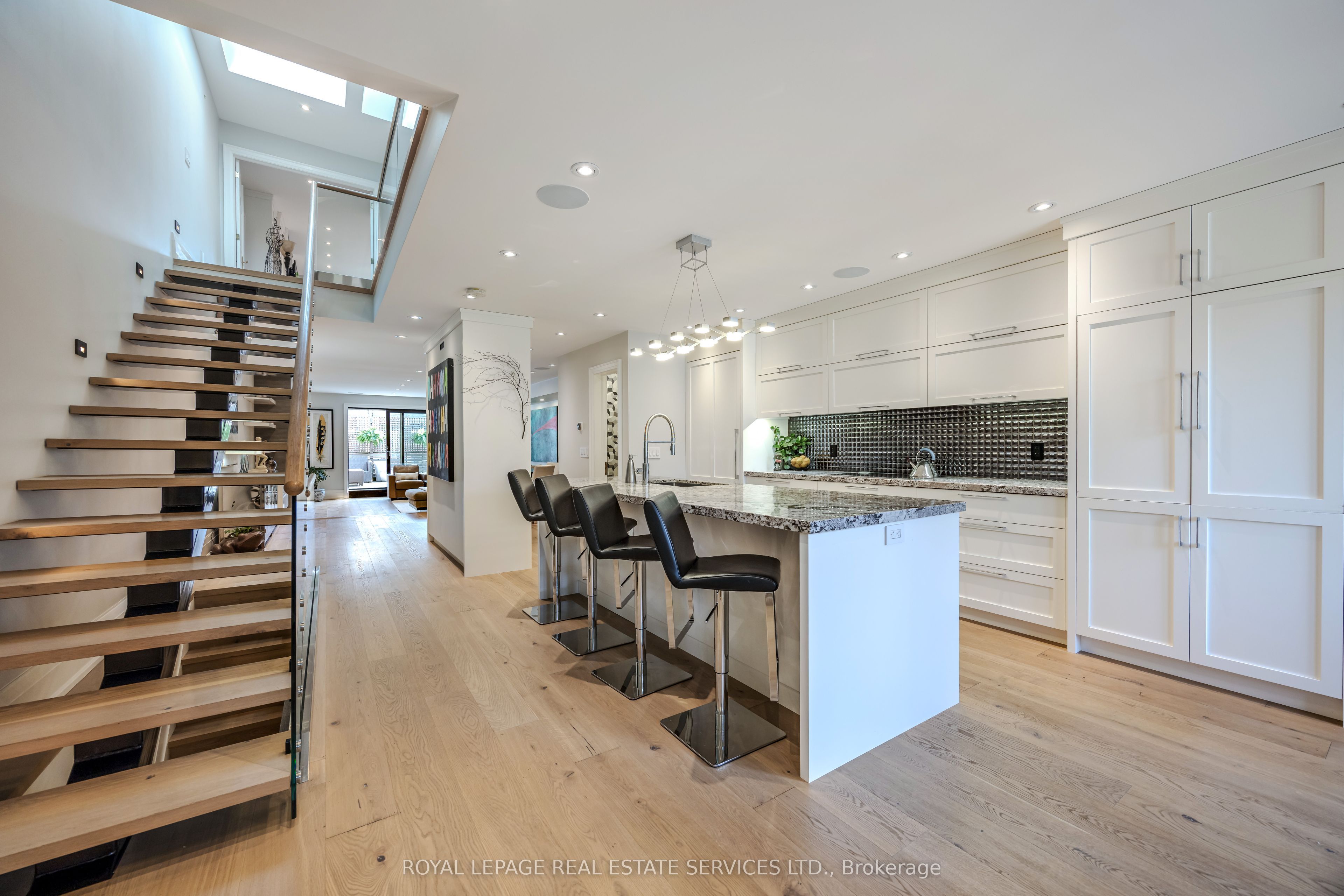 91 Old Mill Road, Toronto, ON M8X 1G9 photo 2