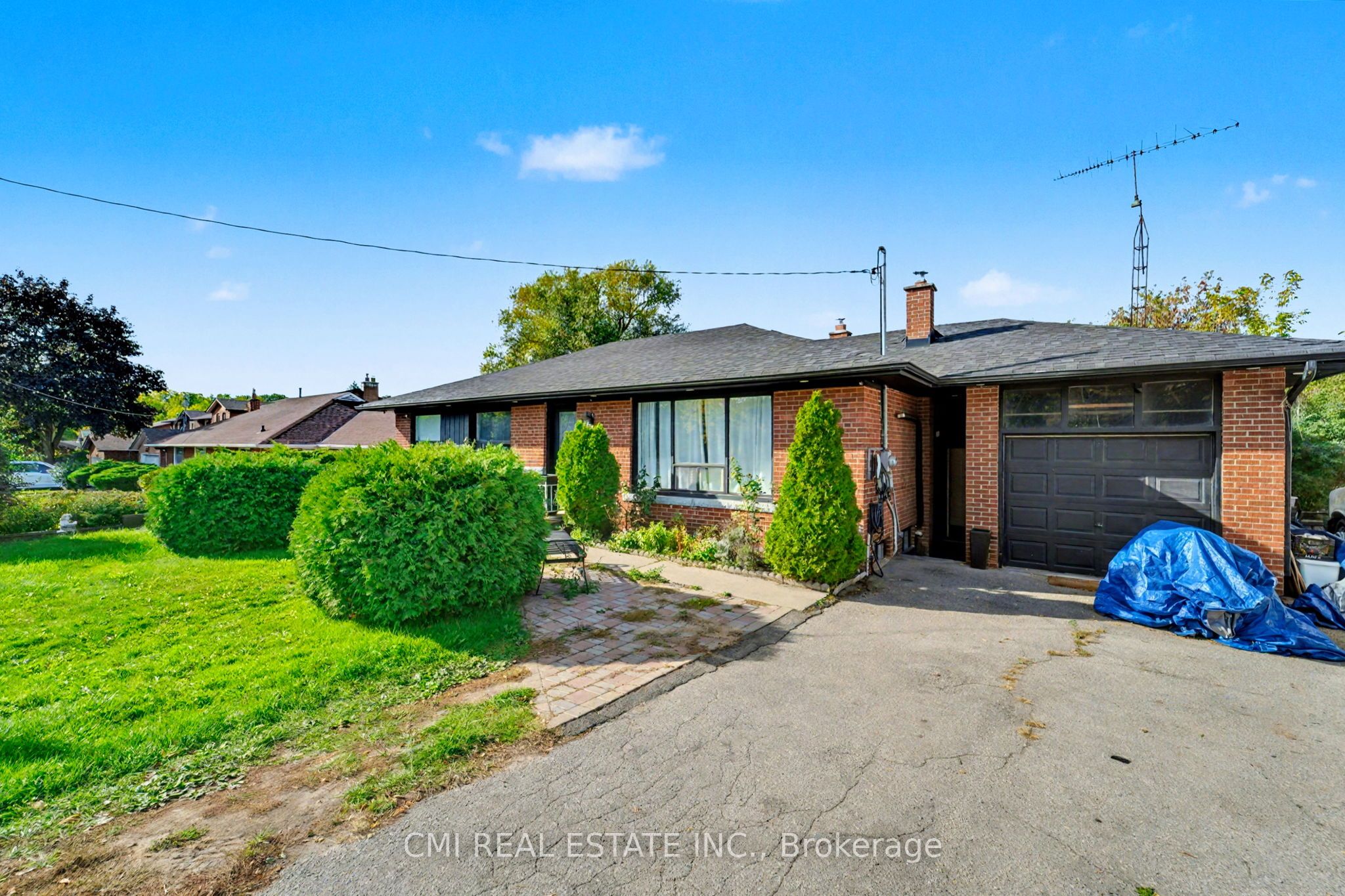 2610 Islington Avenue, Toronto, ON M9V 2X3 photo 3