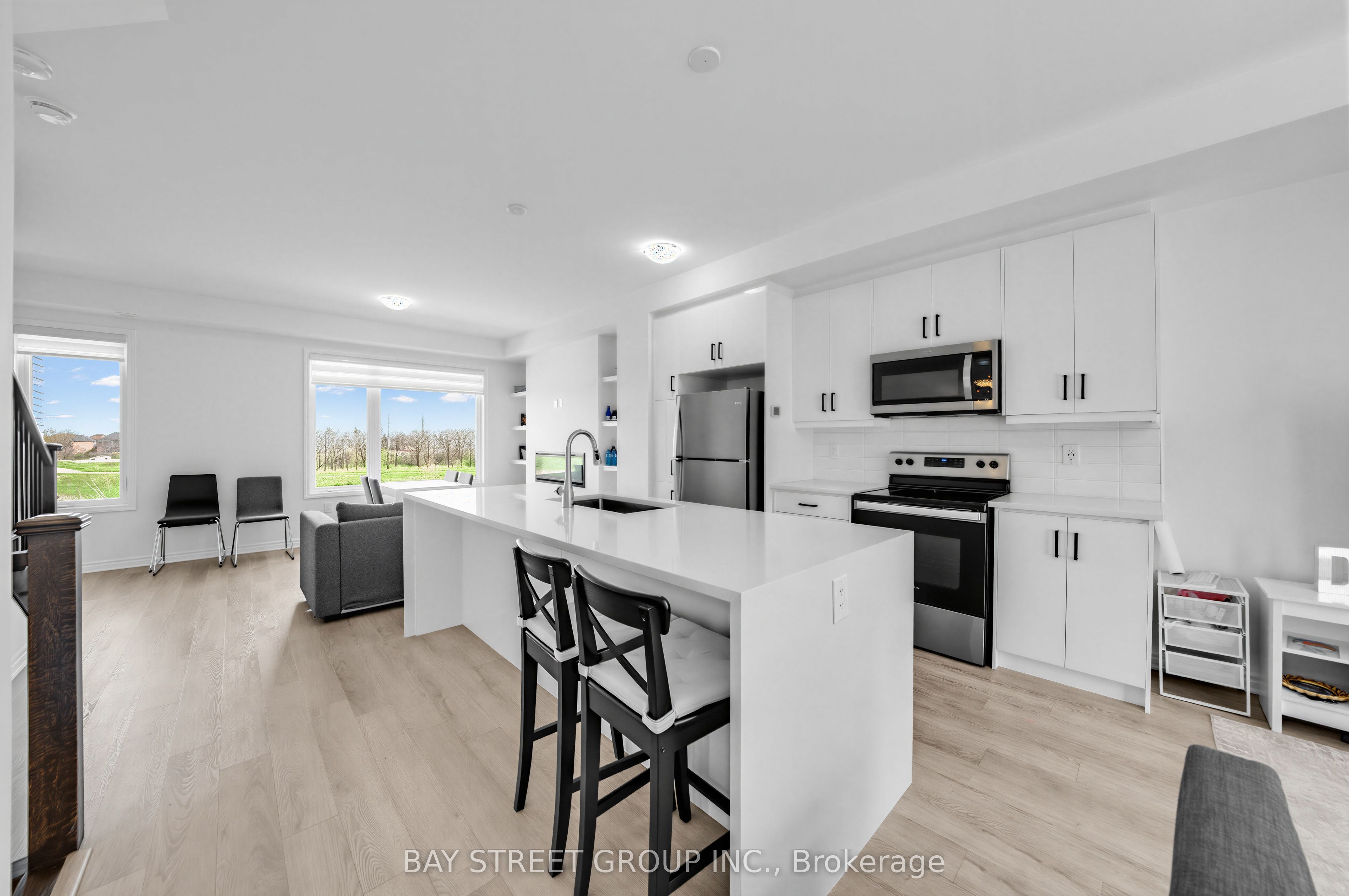 1399 Shevchenko Boulevard, Oakville, ON L6M 5P3 photo 3