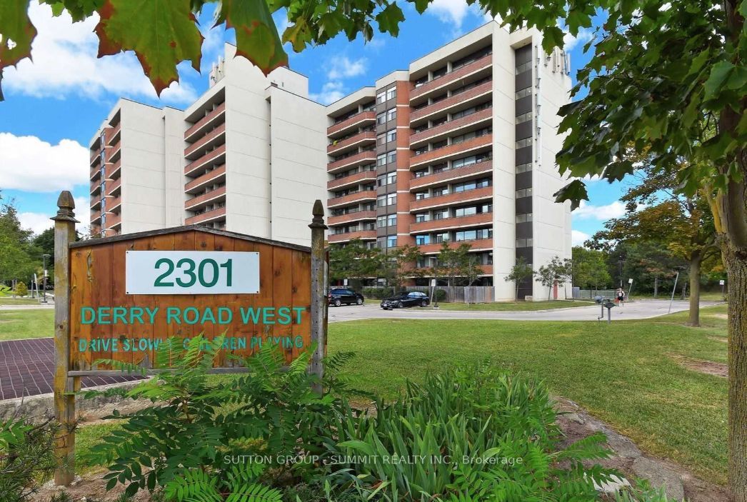2301 Derry Road W 701, Mississauga, ON L5N 2R4 photo 3