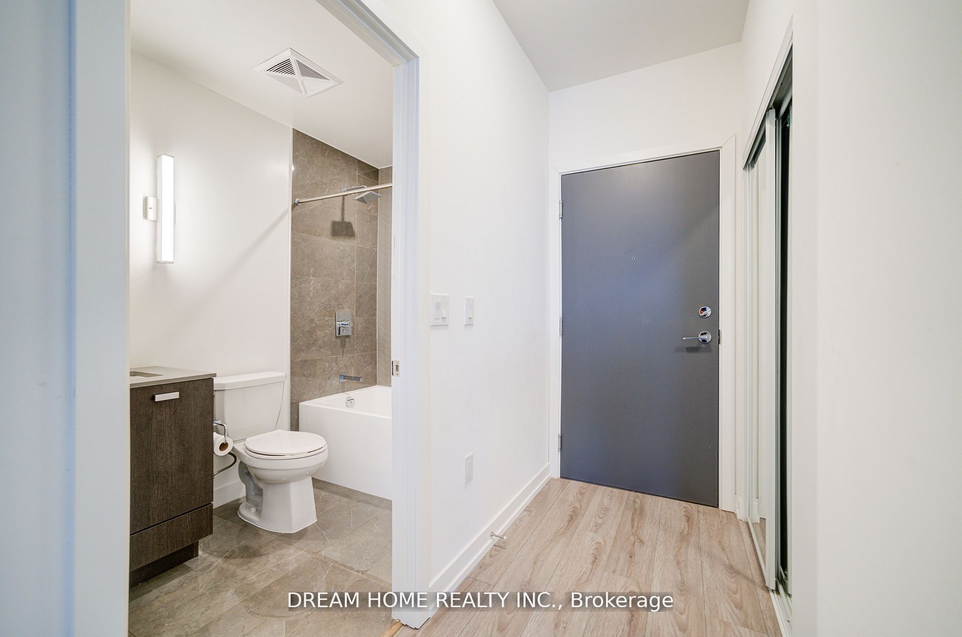 10 de boers Drive 1008, Toronto, ON M3J 0L6 photo 2